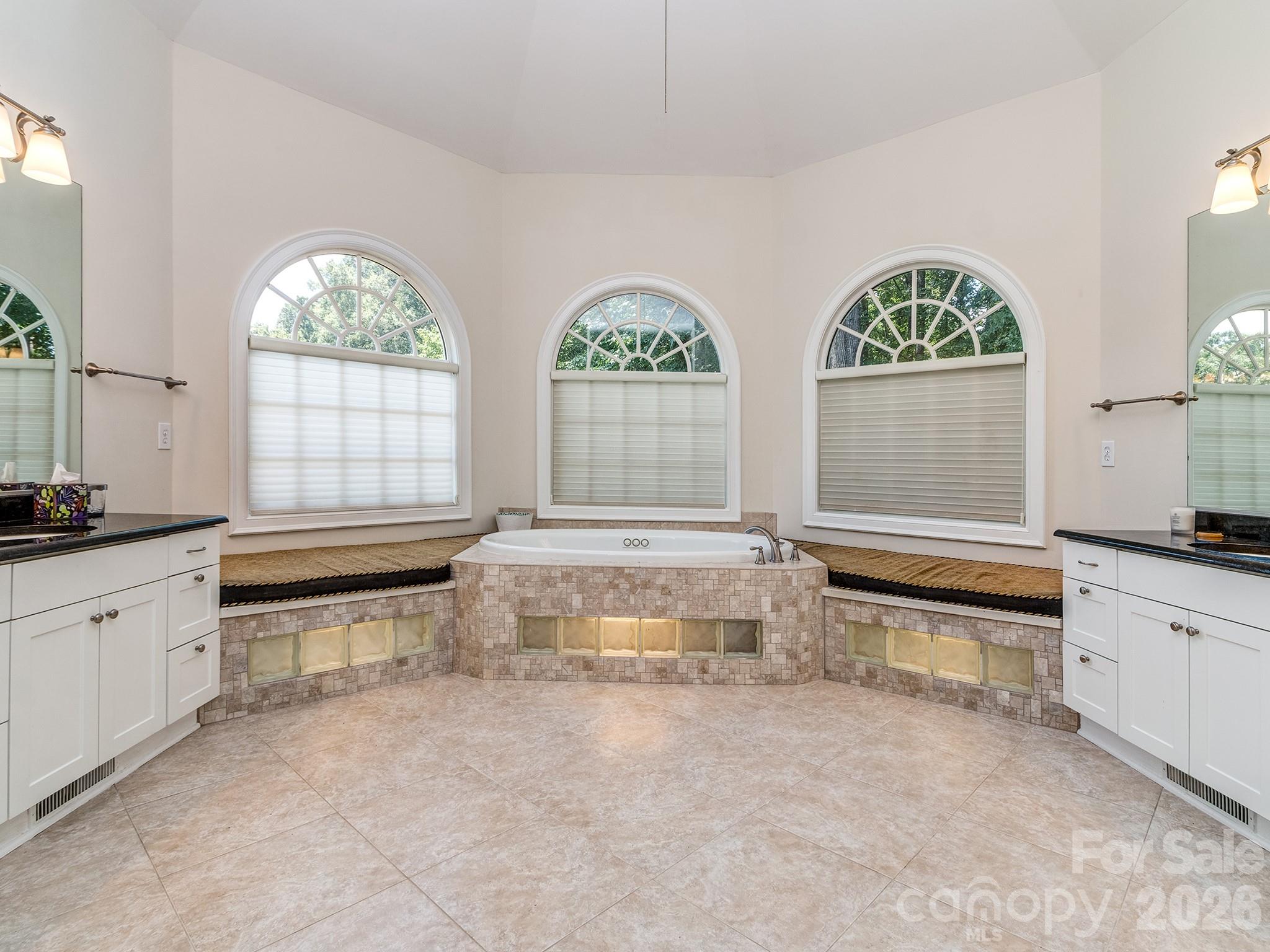 1733 White Pond Lane Property Photo 20