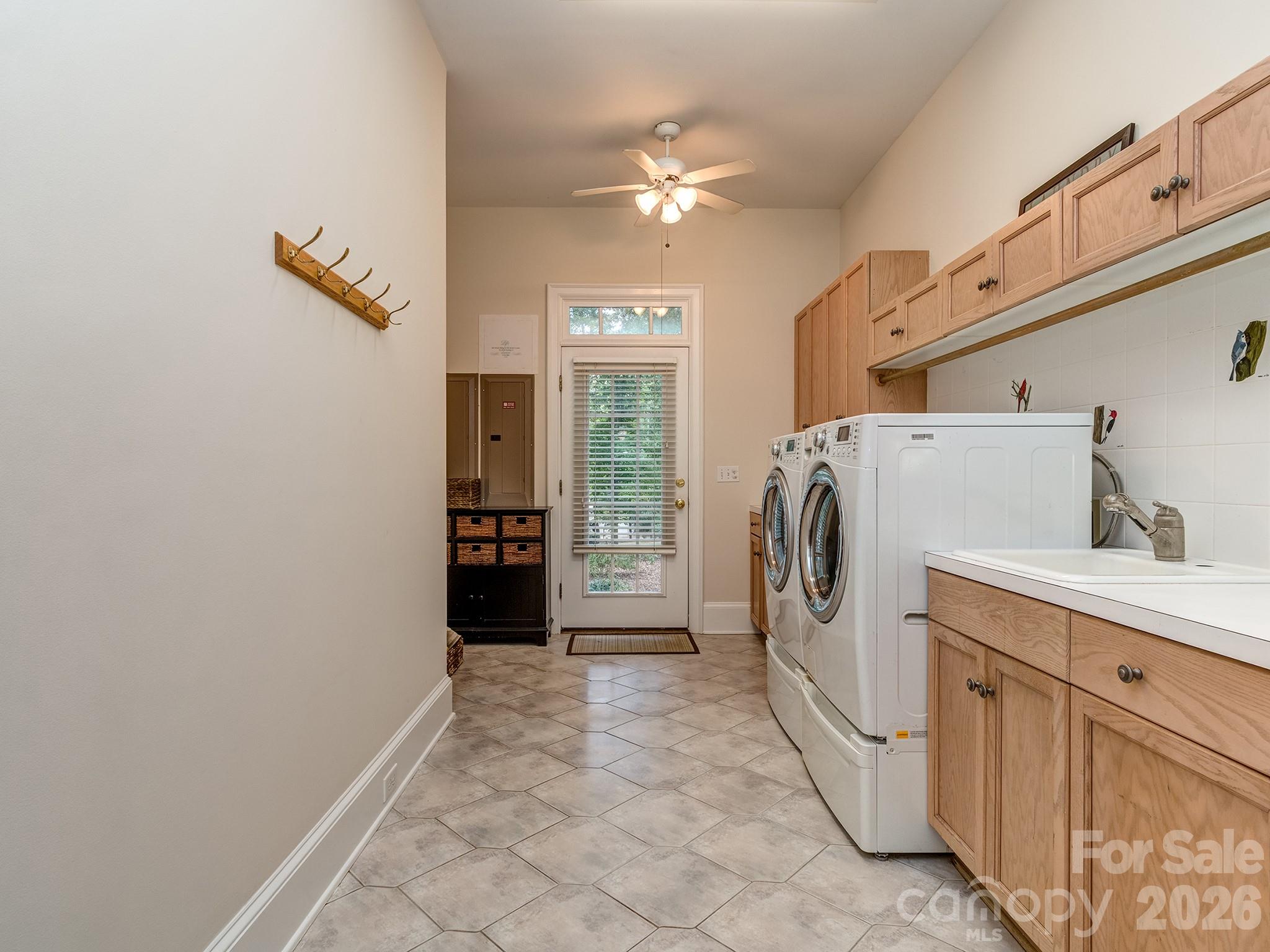1733 White Pond Lane Property Photo 27