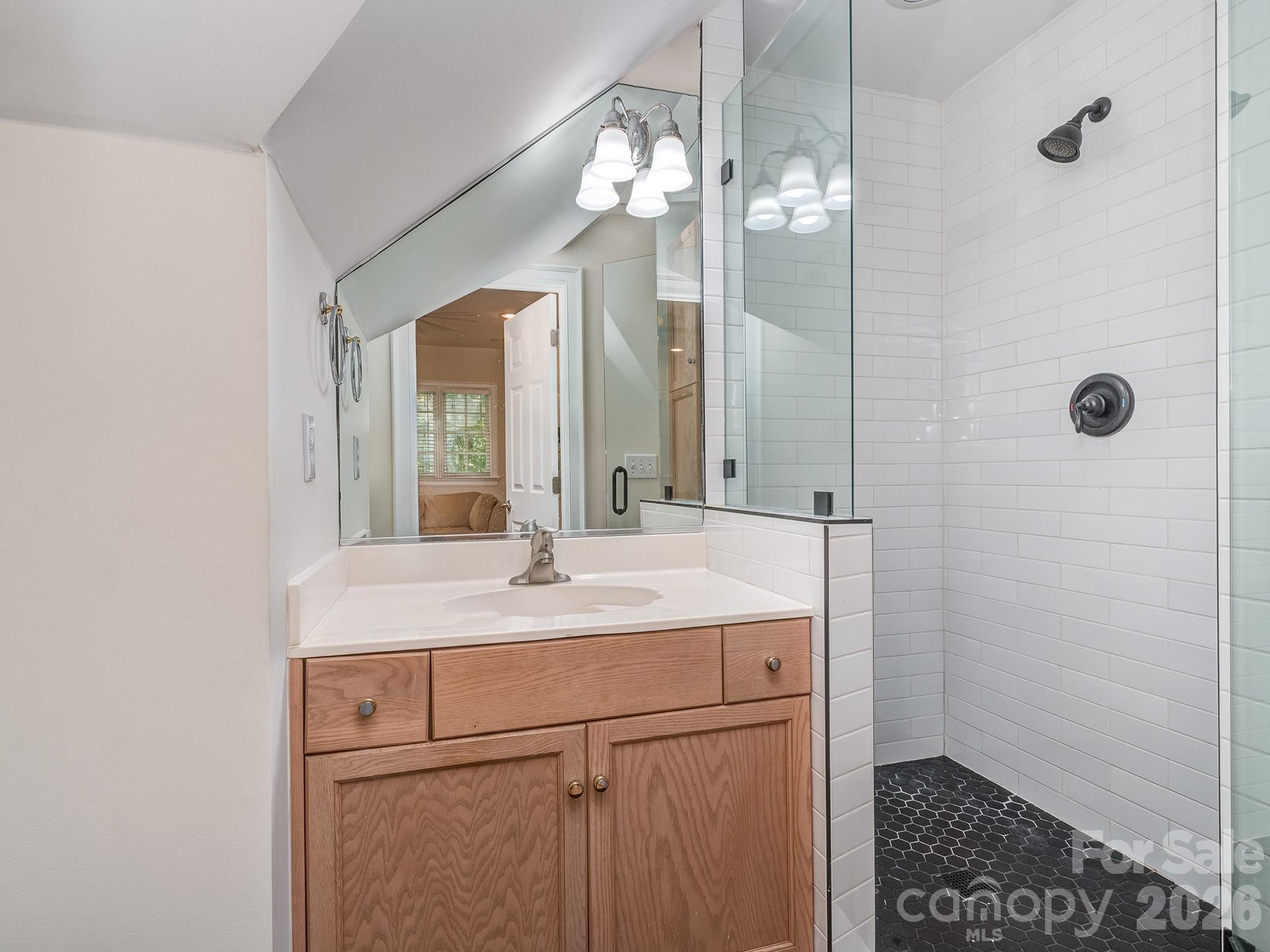 1733 White Pond Lane Property Photo 31