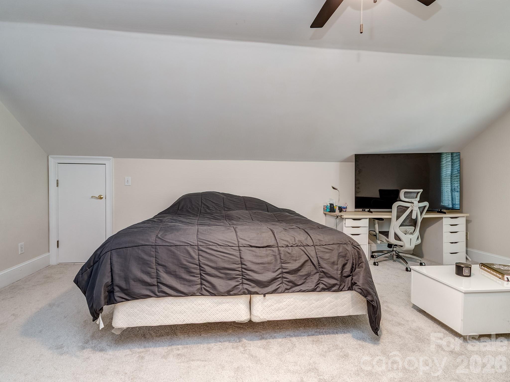 1733 White Pond Lane Property Photo 32