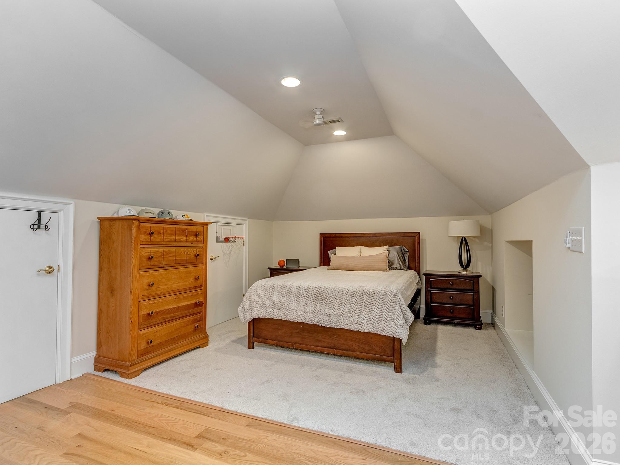 1733 White Pond Lane Property Photo 32