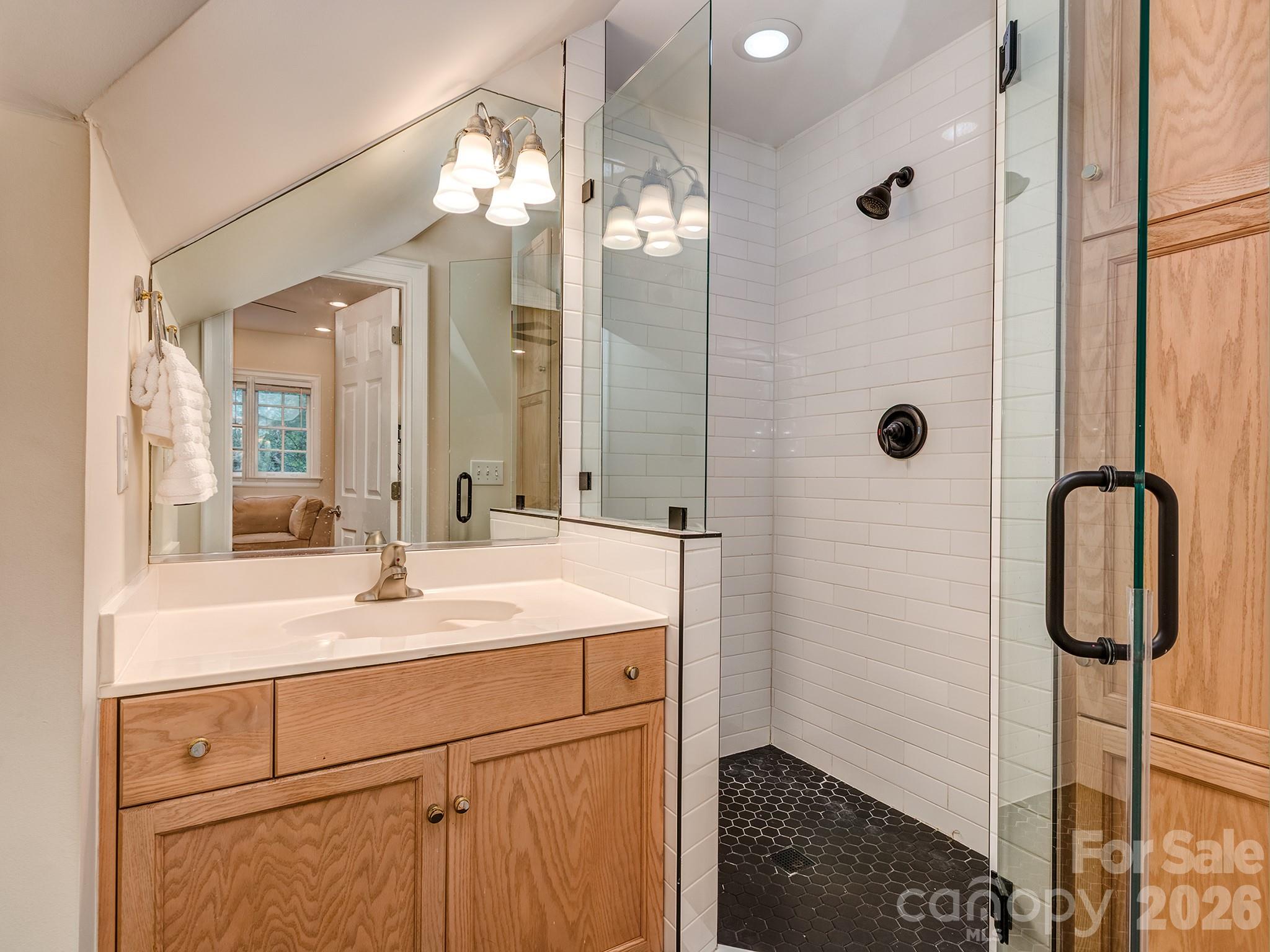 1733 White Pond Lane Property Photo 33