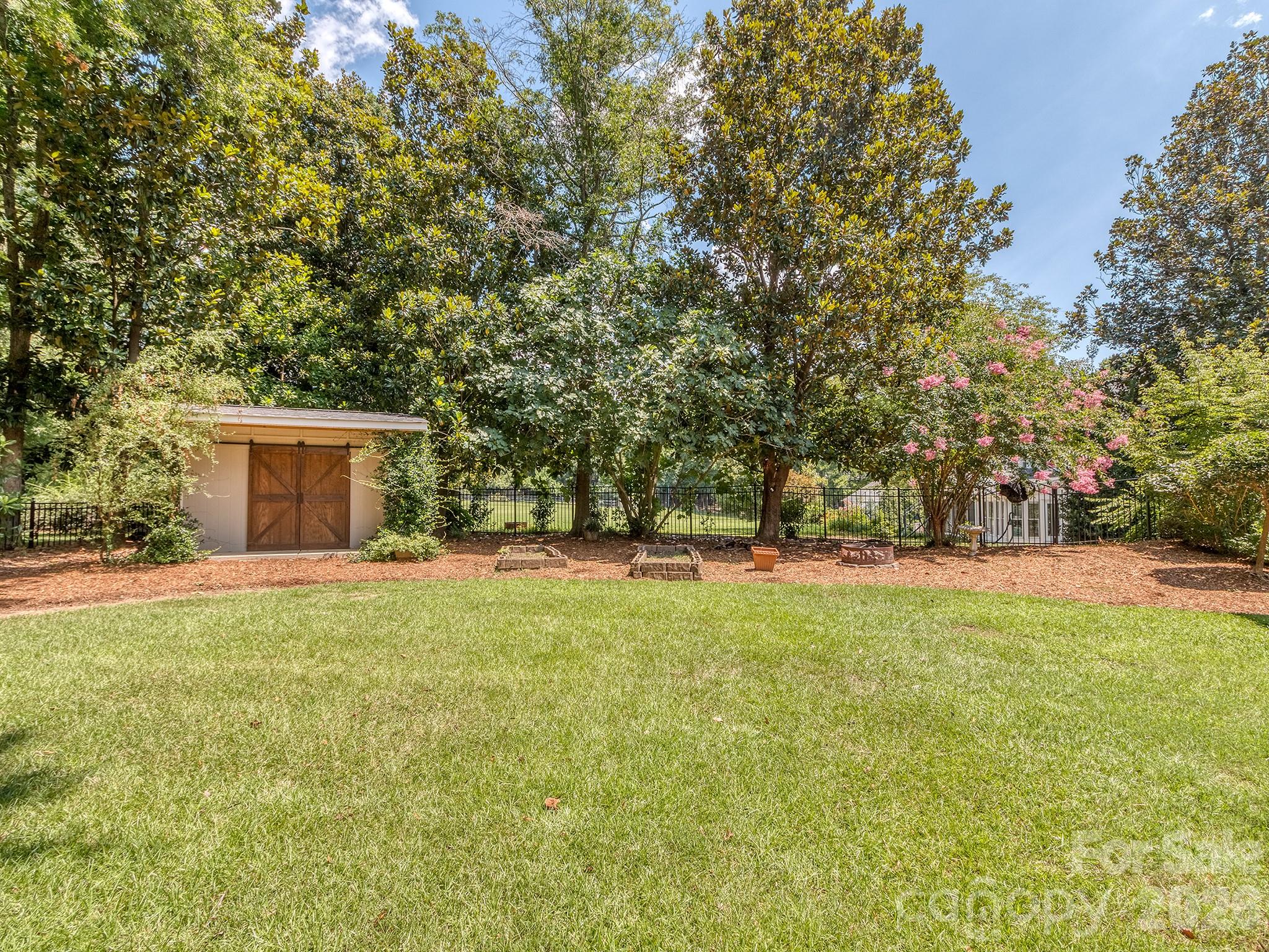1733 White Pond Lane Property Photo 38