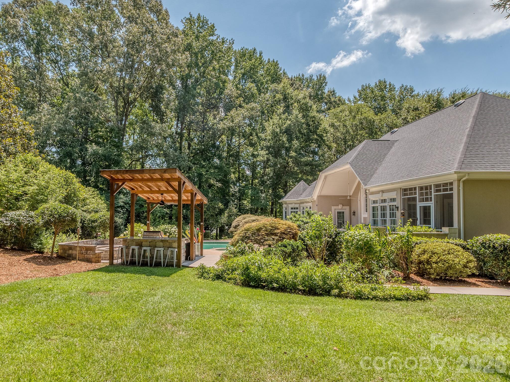 1733 White Pond Lane Property Photo 39