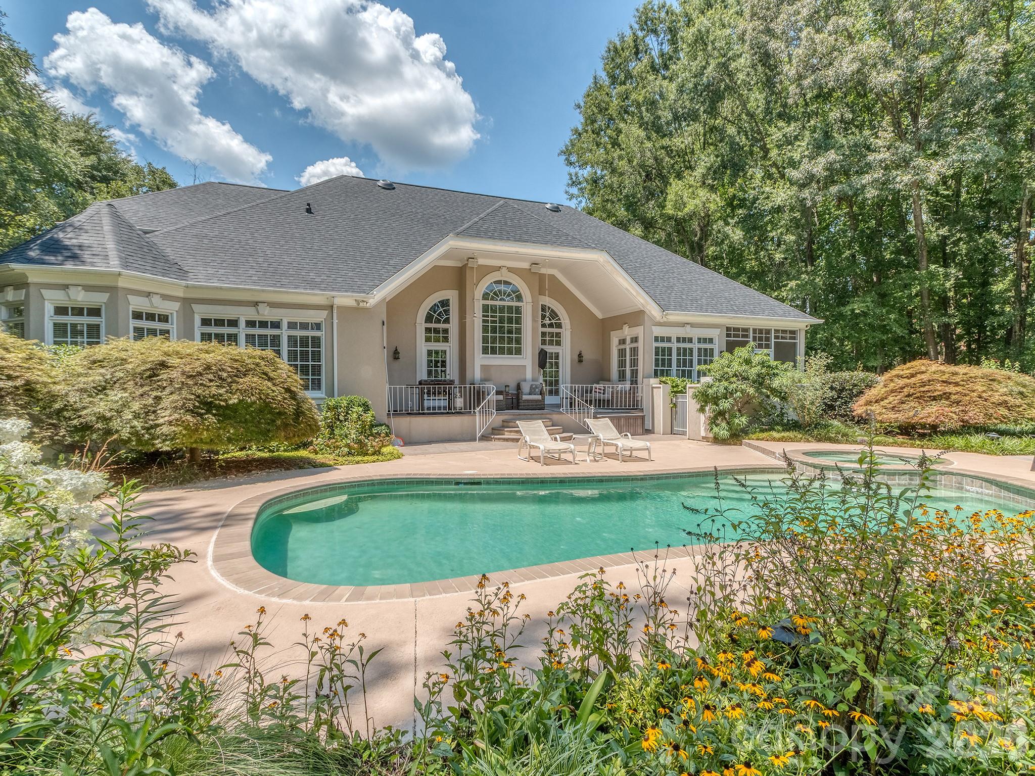 1733 White Pond Lane Property Photo 40