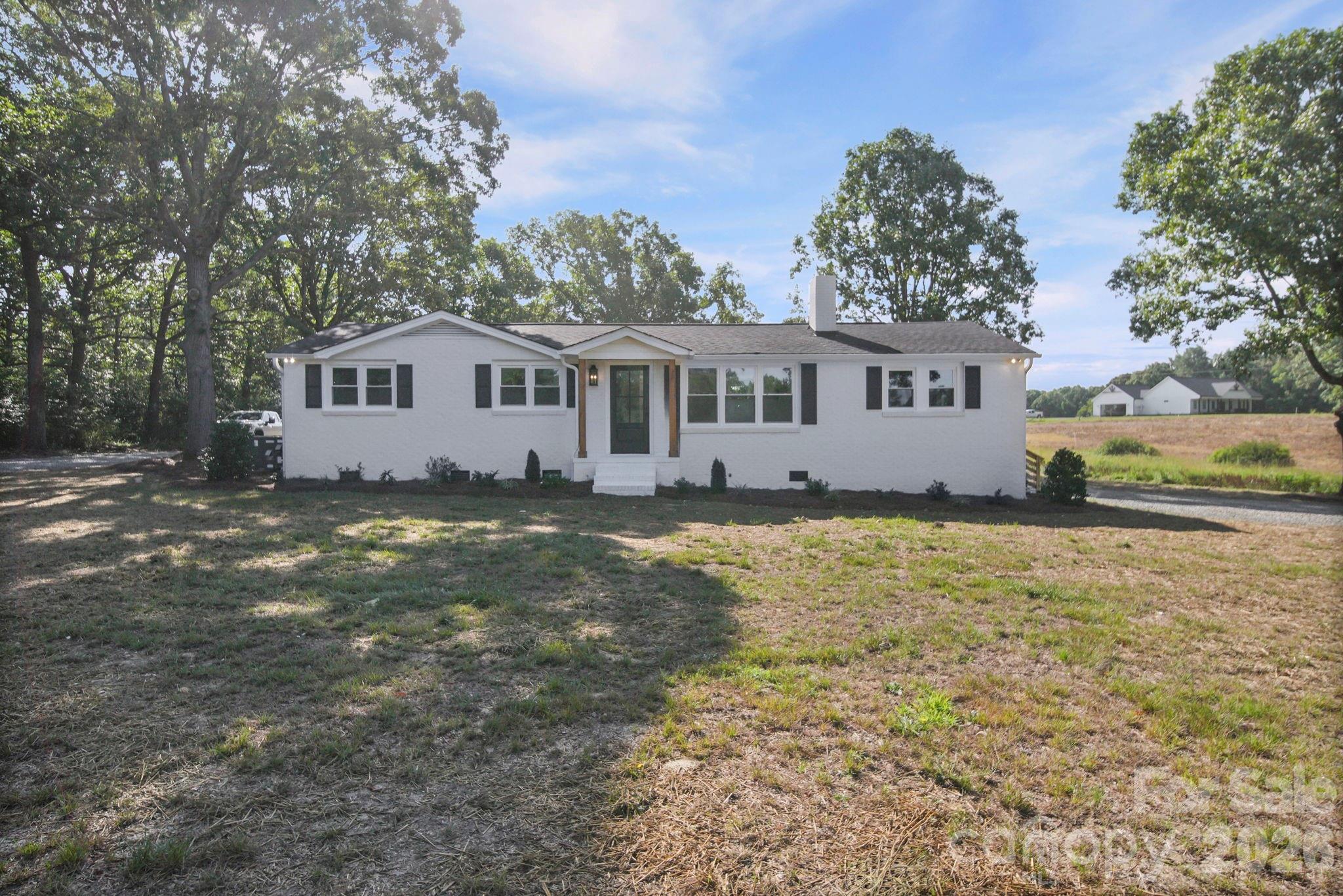 3312 Sikes Mill Road Property Photo 1