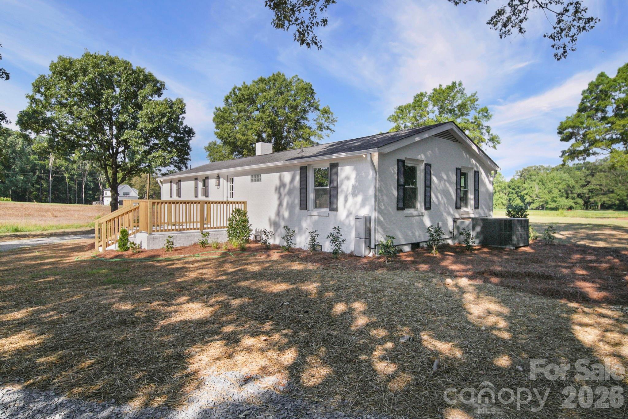 3312 Sikes Mill Road Property Photo 5