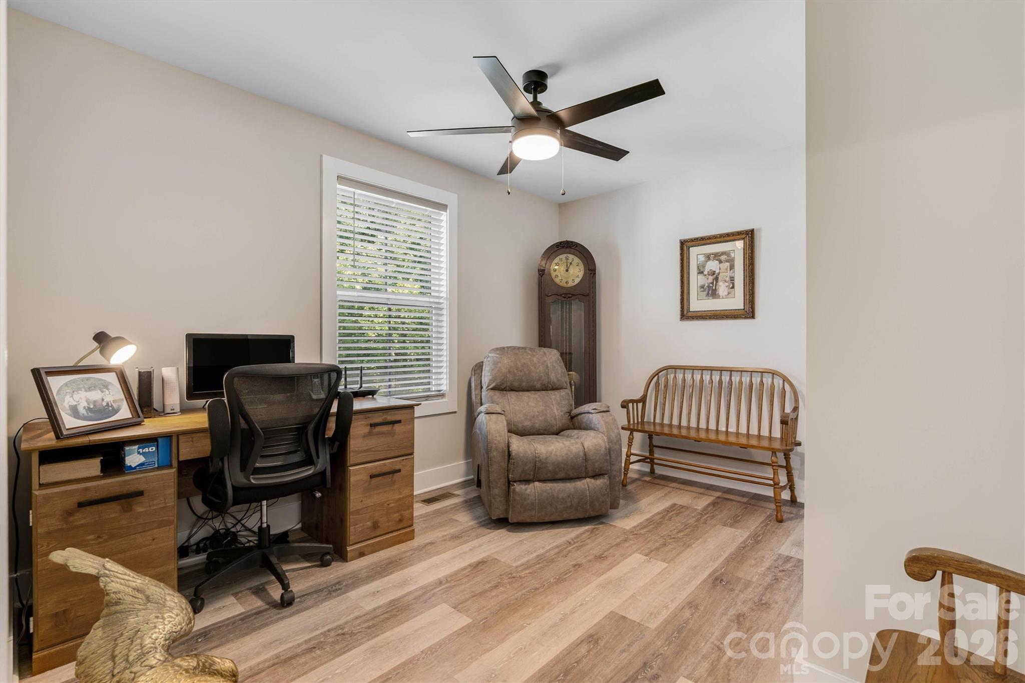 1203 Summerhill Street Property Photo 21