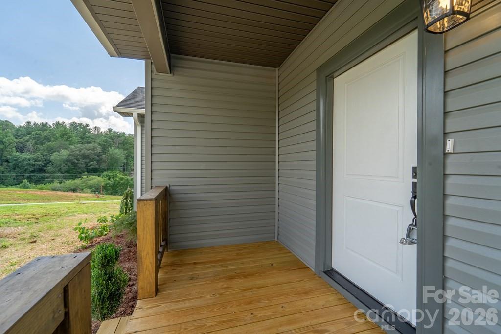 381 Scenic Ridge Circle Property Photo 5