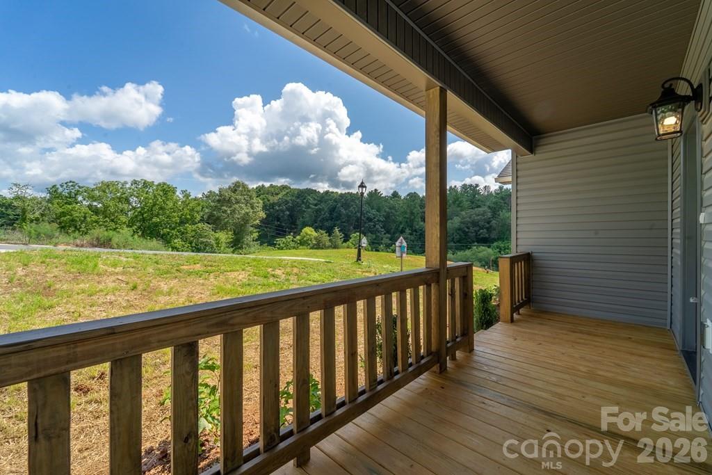 381 Scenic Ridge Circle Property Photo 6