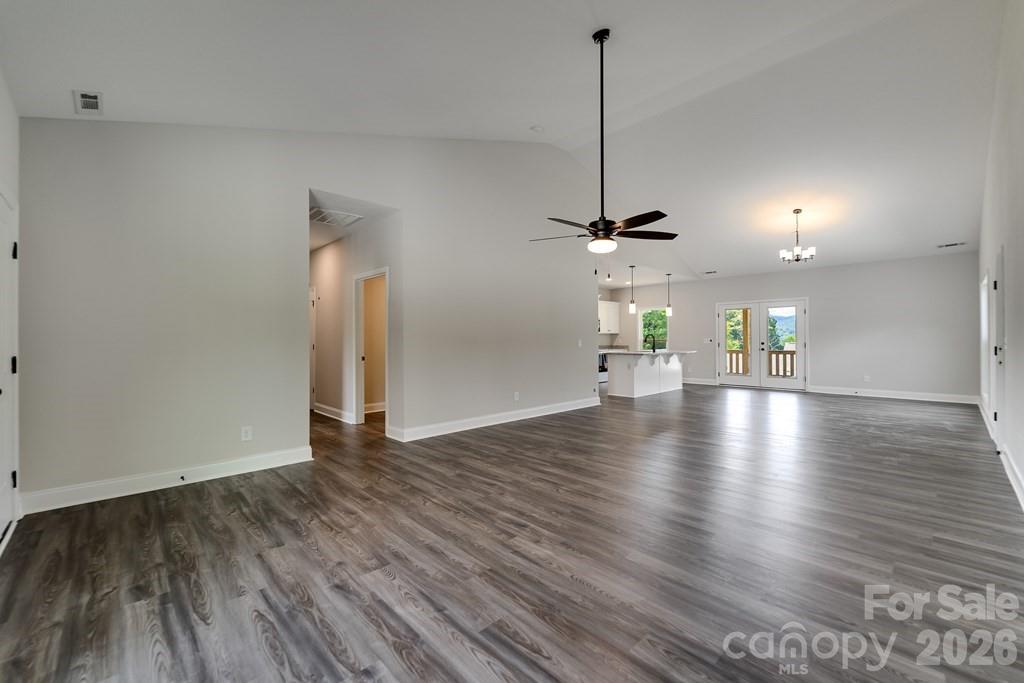 381 Scenic Ridge Circle Property Photo 8