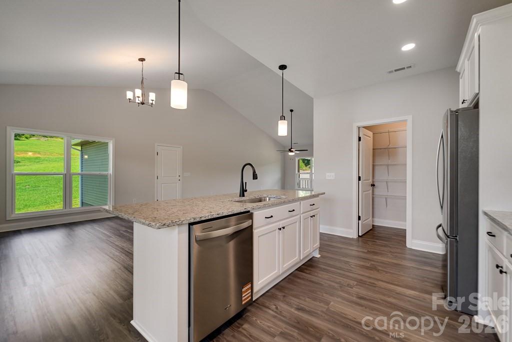 381 Scenic Ridge Circle Property Photo 16