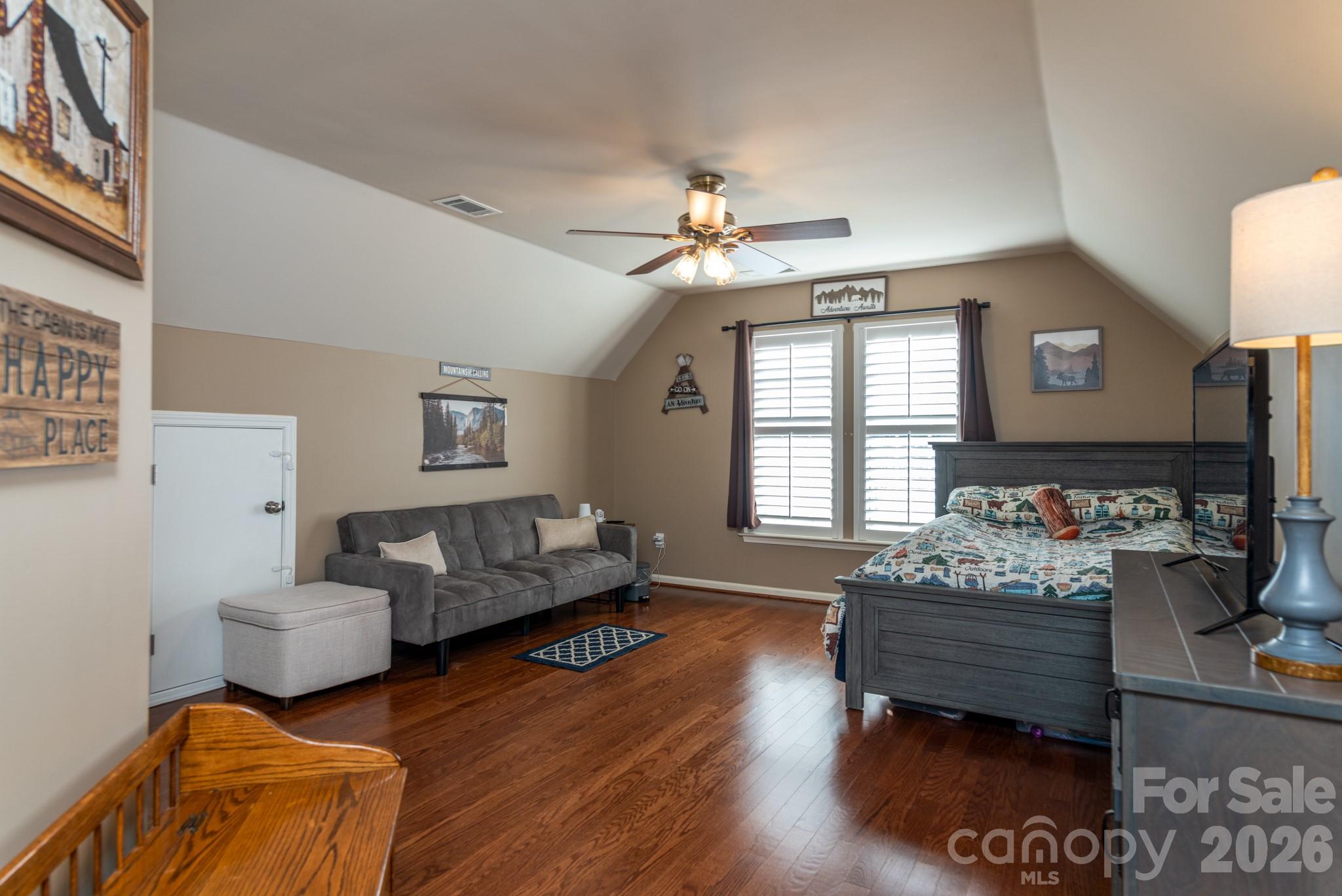 130 Haddington Place Property Photo 14