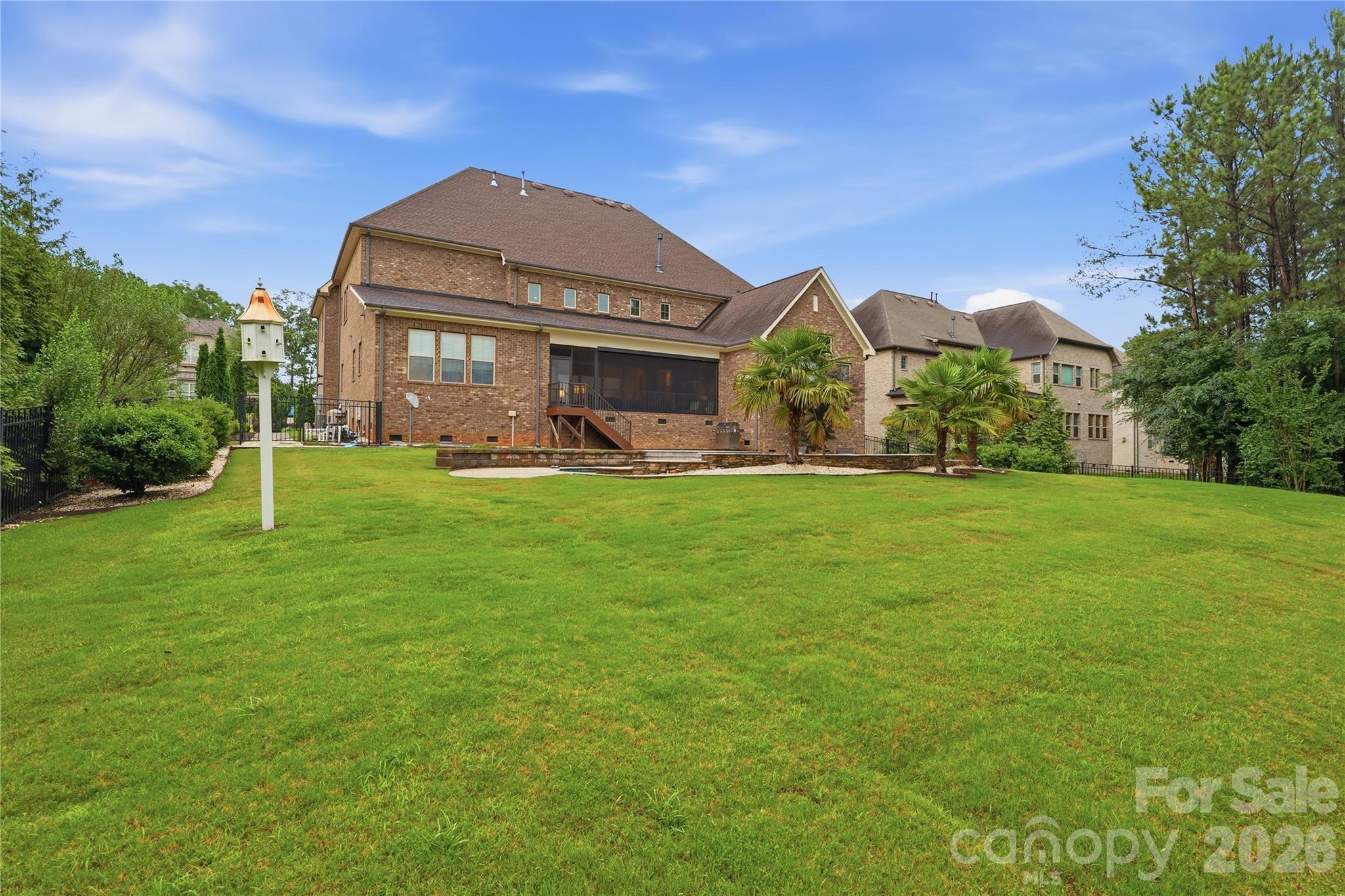 1016 Ladera Drive Property Photo 12