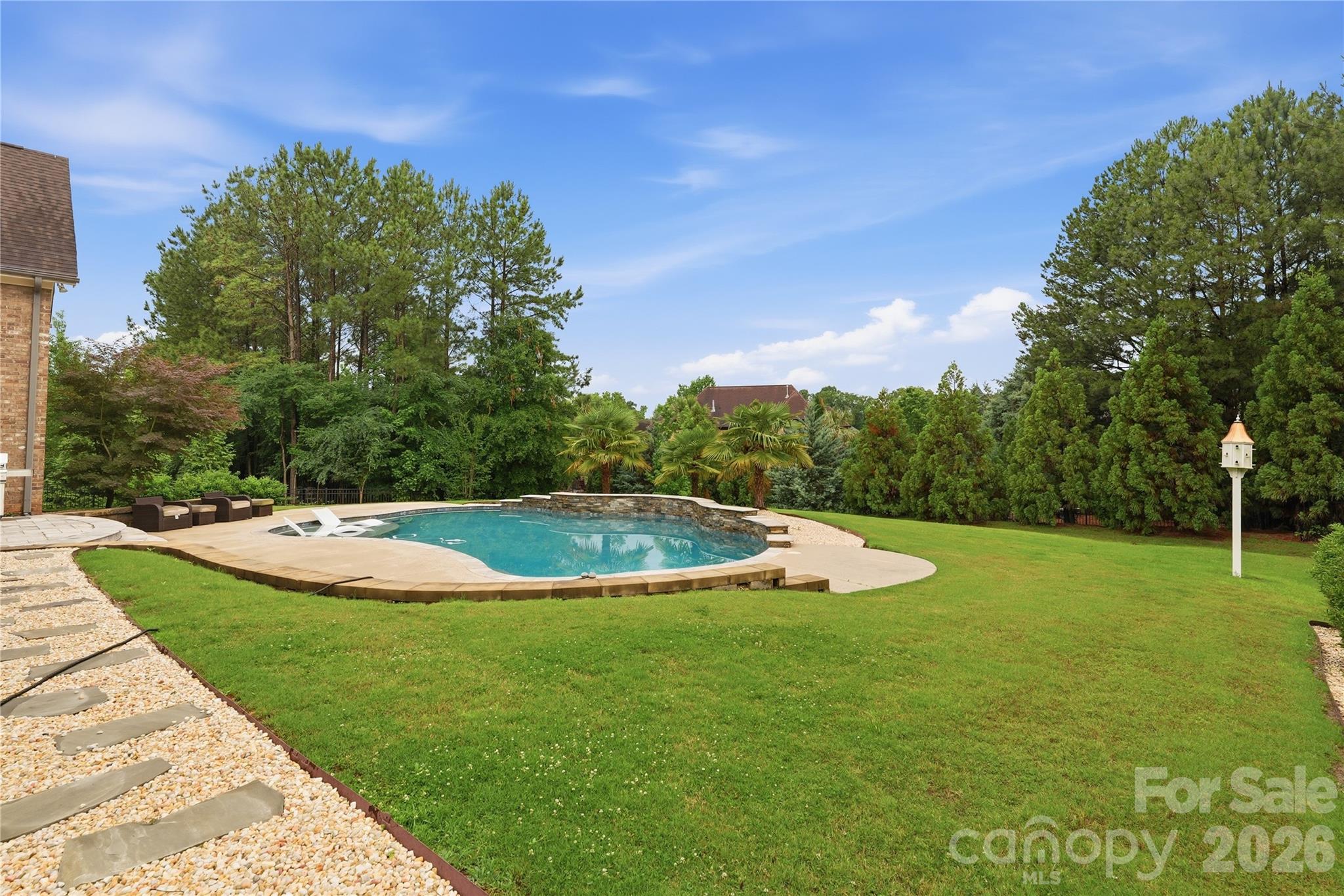 1016 Ladera Drive Property Photo 13