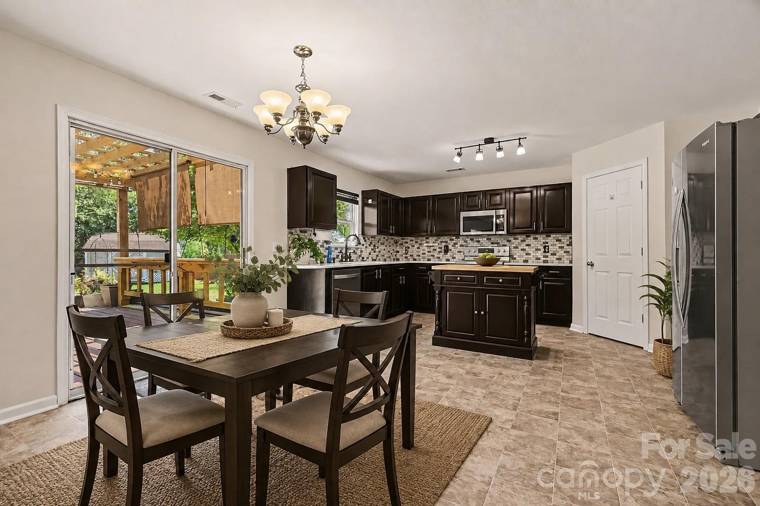 10912 Thousand Oaks Drive Property Photo 3