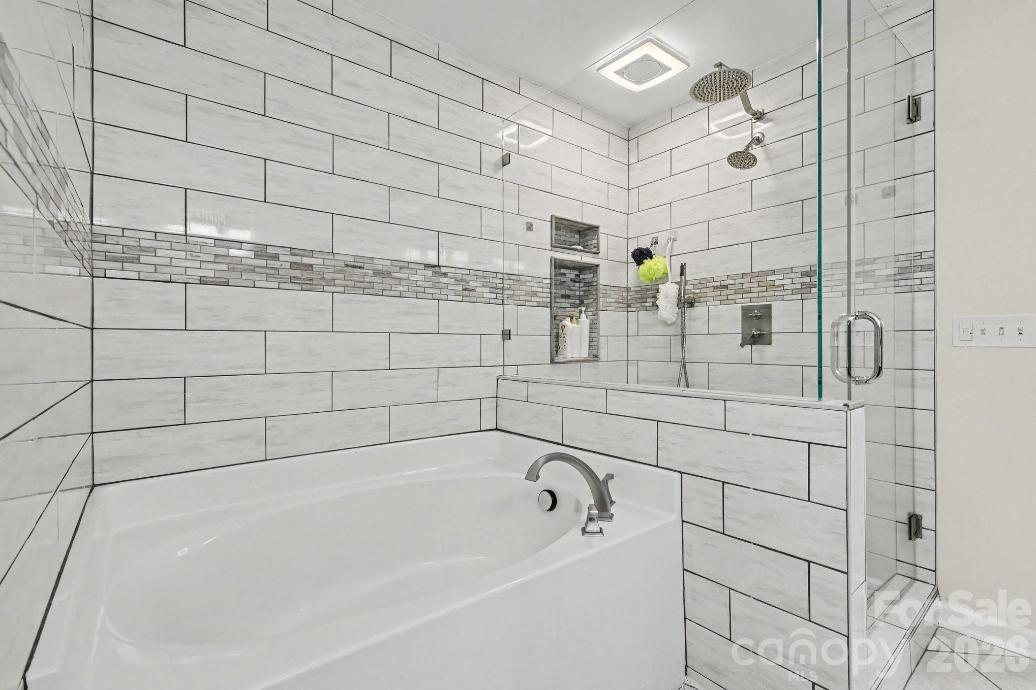 10912 Thousand Oaks Drive Property Photo 14
