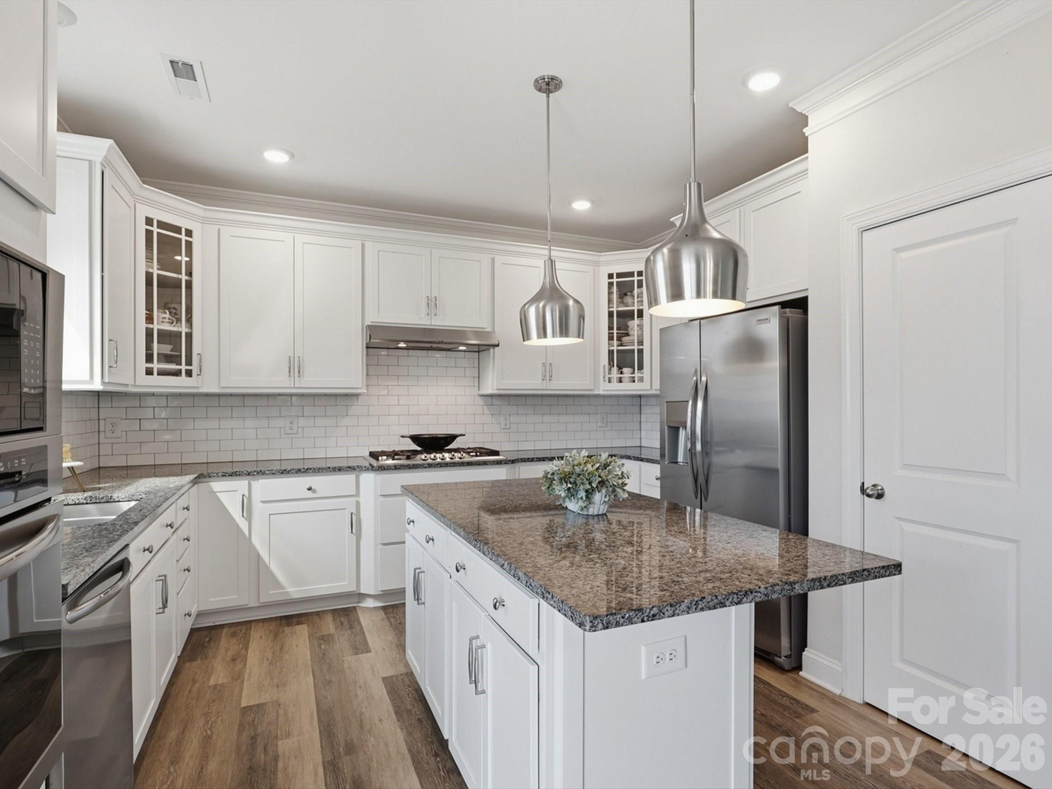 7122 Astella Way Property Photo 15