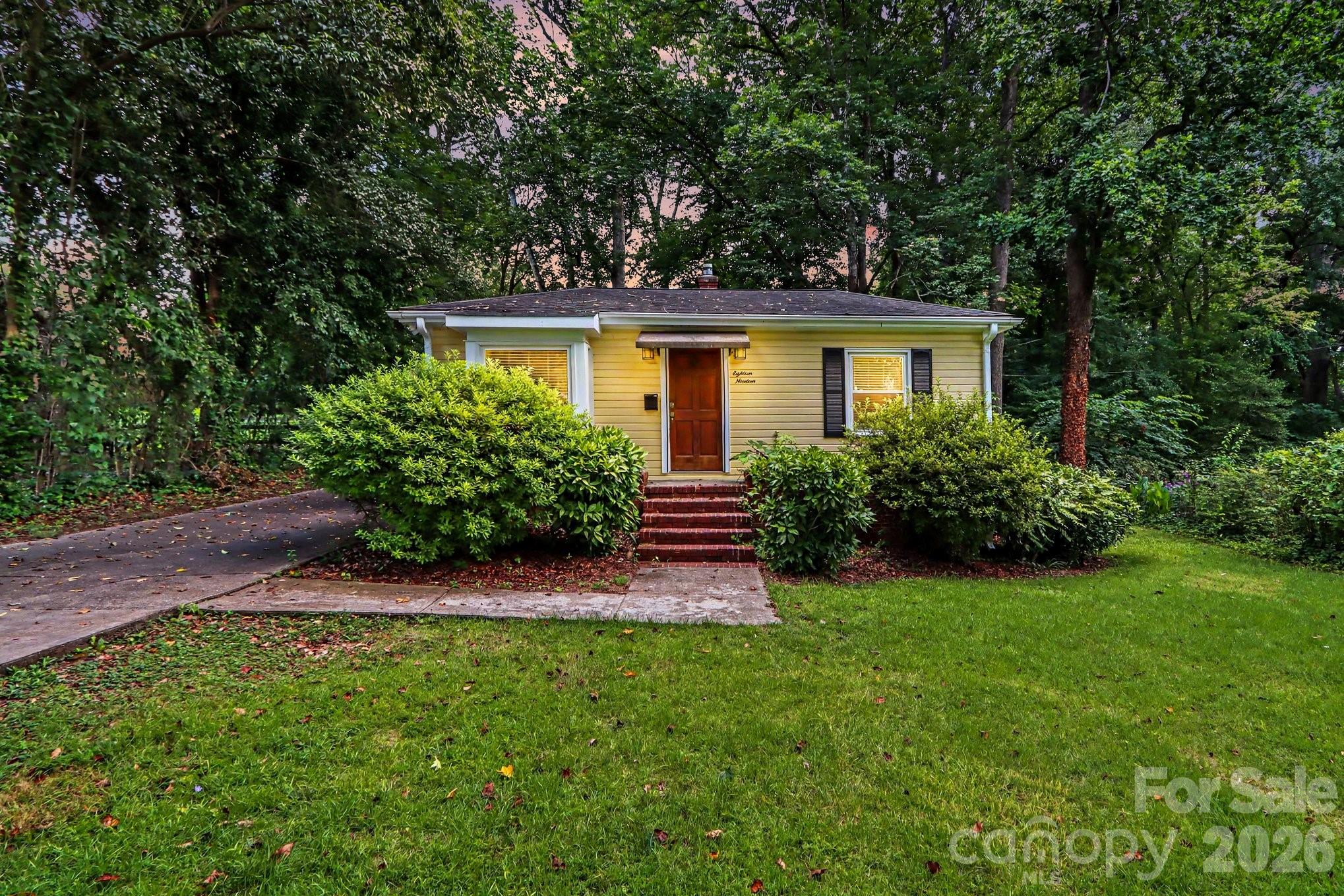 1819 Arnold Drive Property Photo 1