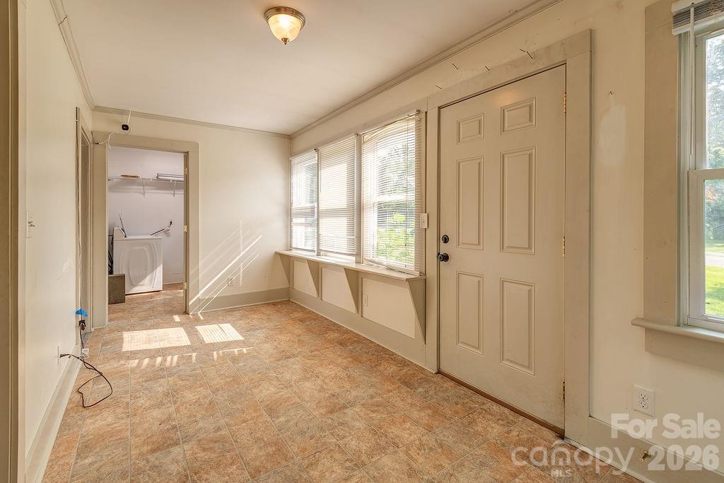 648 Lakeshore Drive Property Photo 8