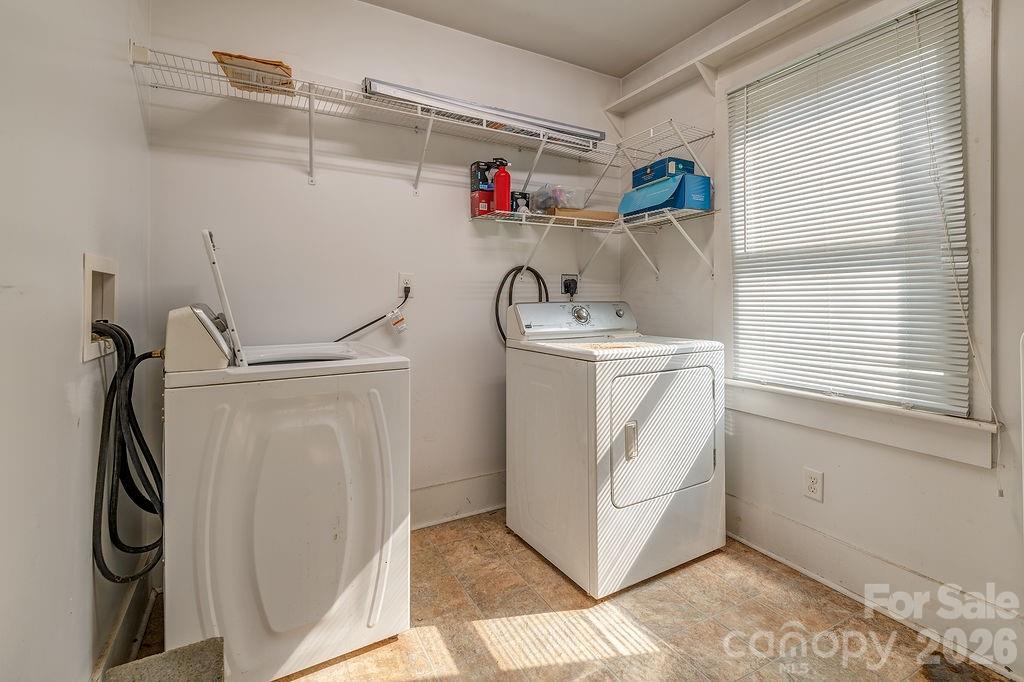 648 Lakeshore Drive Property Photo 9