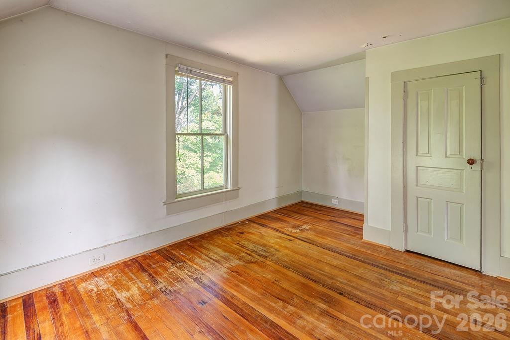 648 Lakeshore Drive Property Photo 22