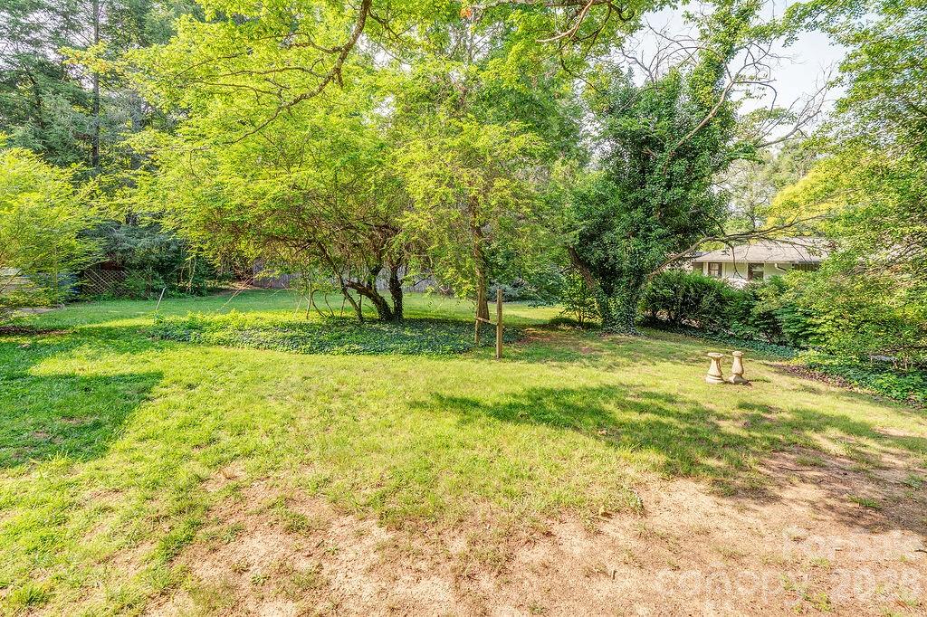 648 Lakeshore Drive Property Photo 25