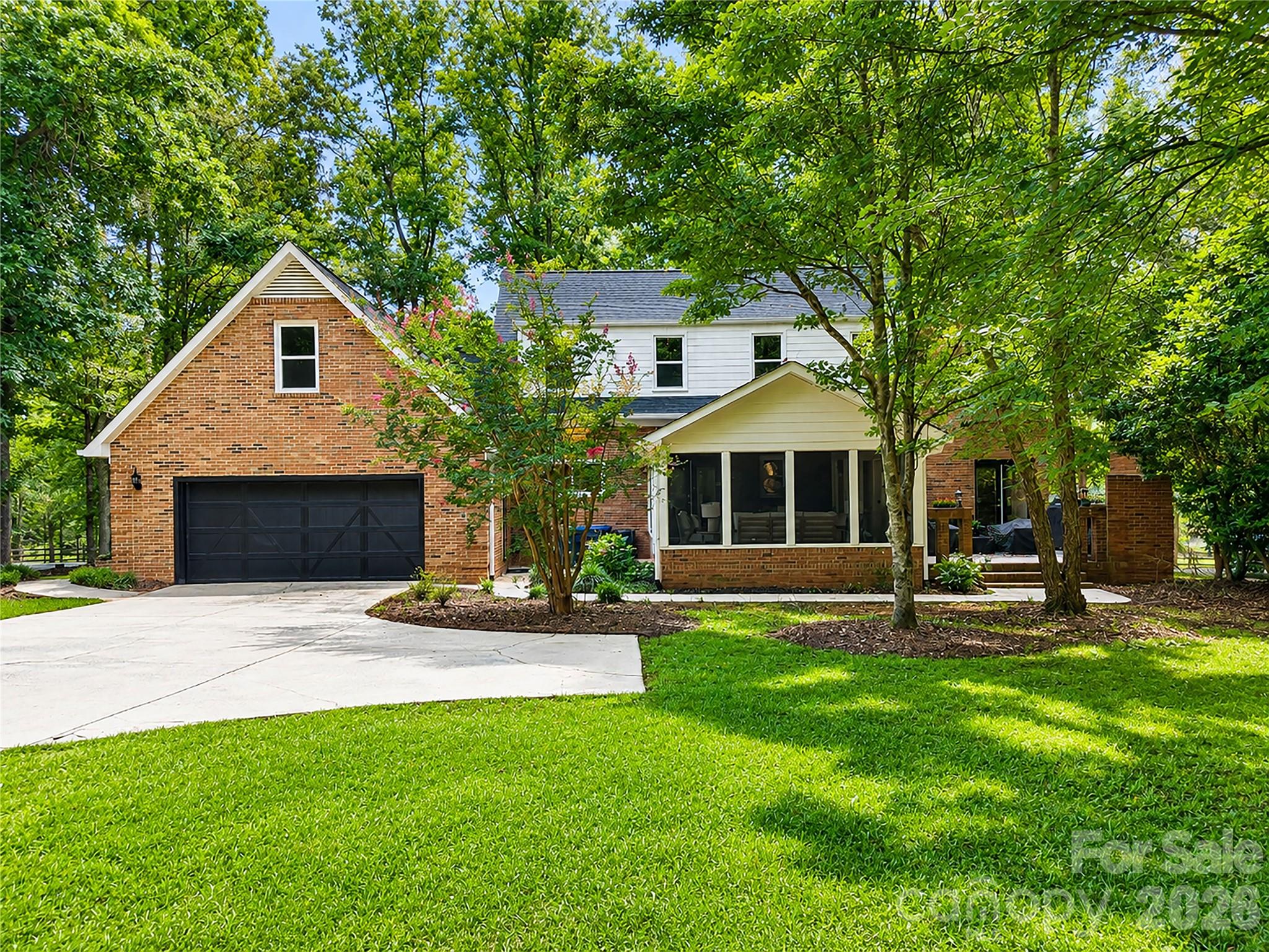 8503 Foxbridge Drive Property Photo 8