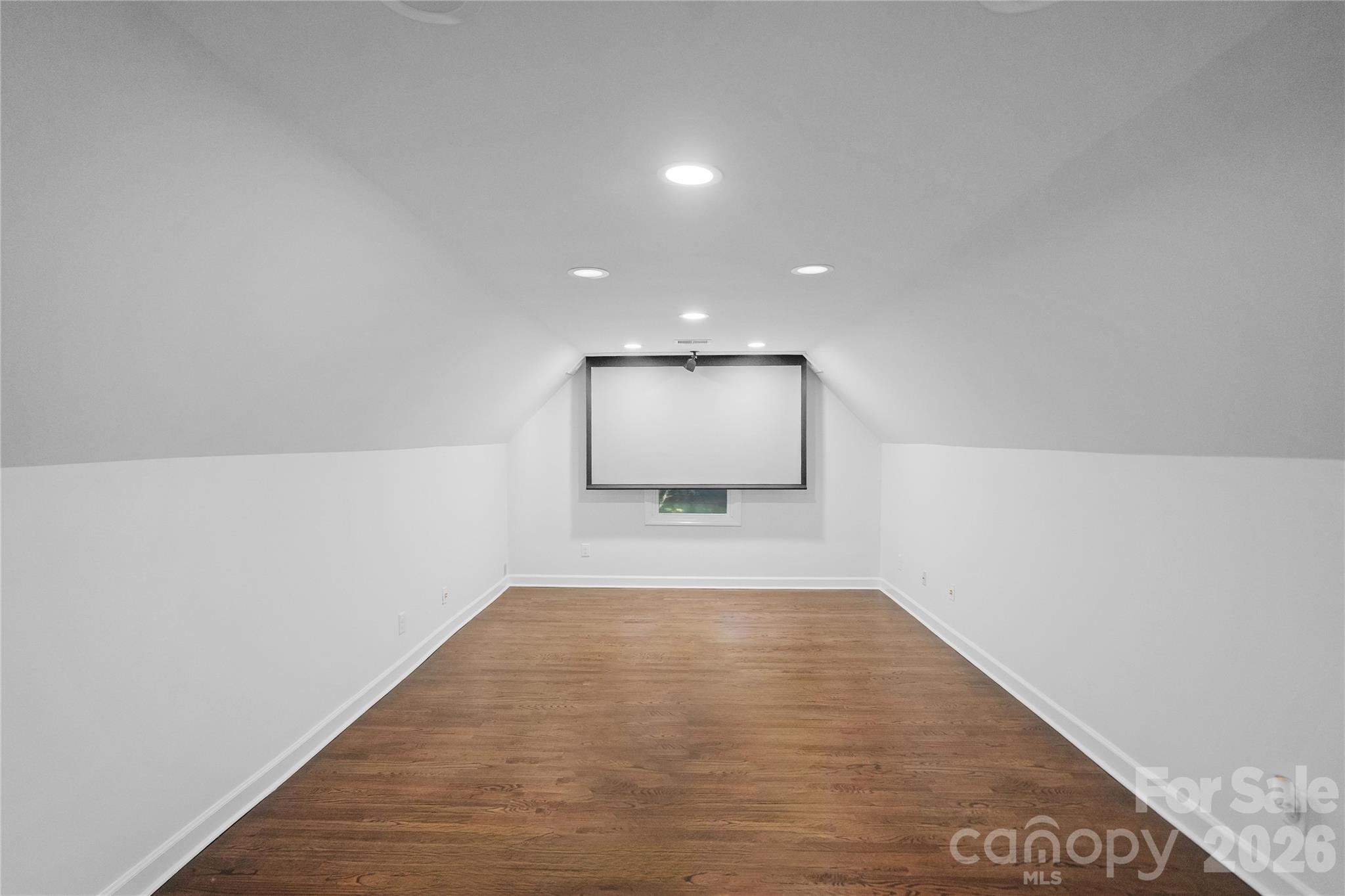 8503 Foxbridge Drive Property Photo 25