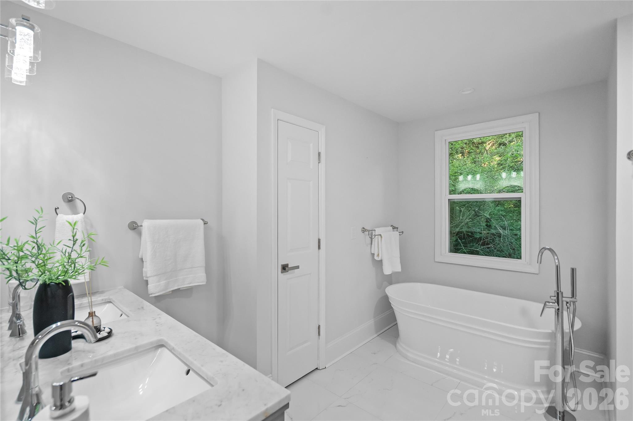 8503 Foxbridge Drive Property Photo 32