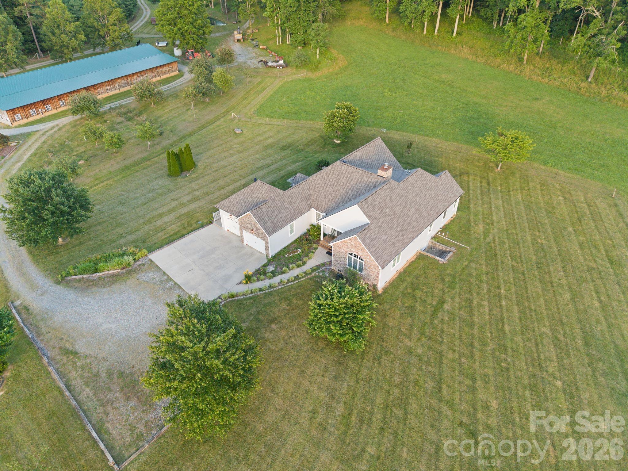 1372 & 1370 Barnardsville Highway Property Photo 5