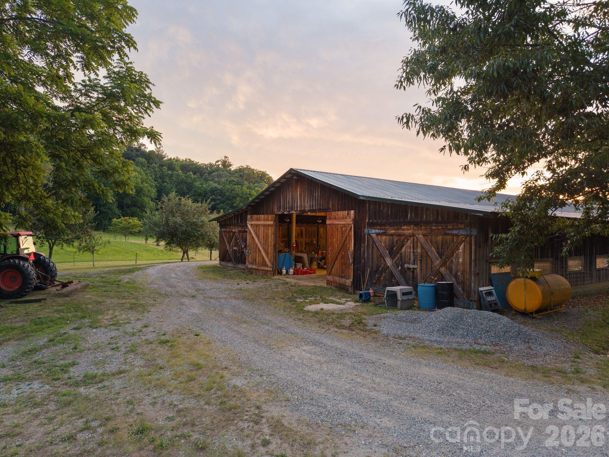 1372 & 1370 Barnardsville Highway Property Photo 14