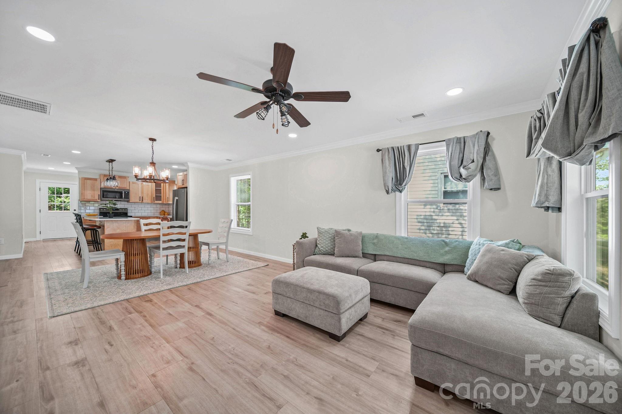253 Hall Avenue Property Photo 4