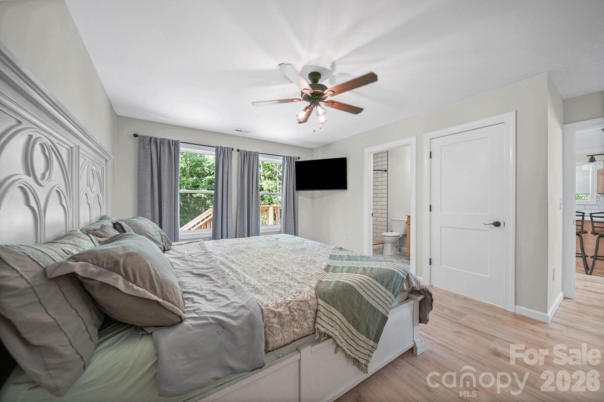 253 Hall Avenue Property Photo 14