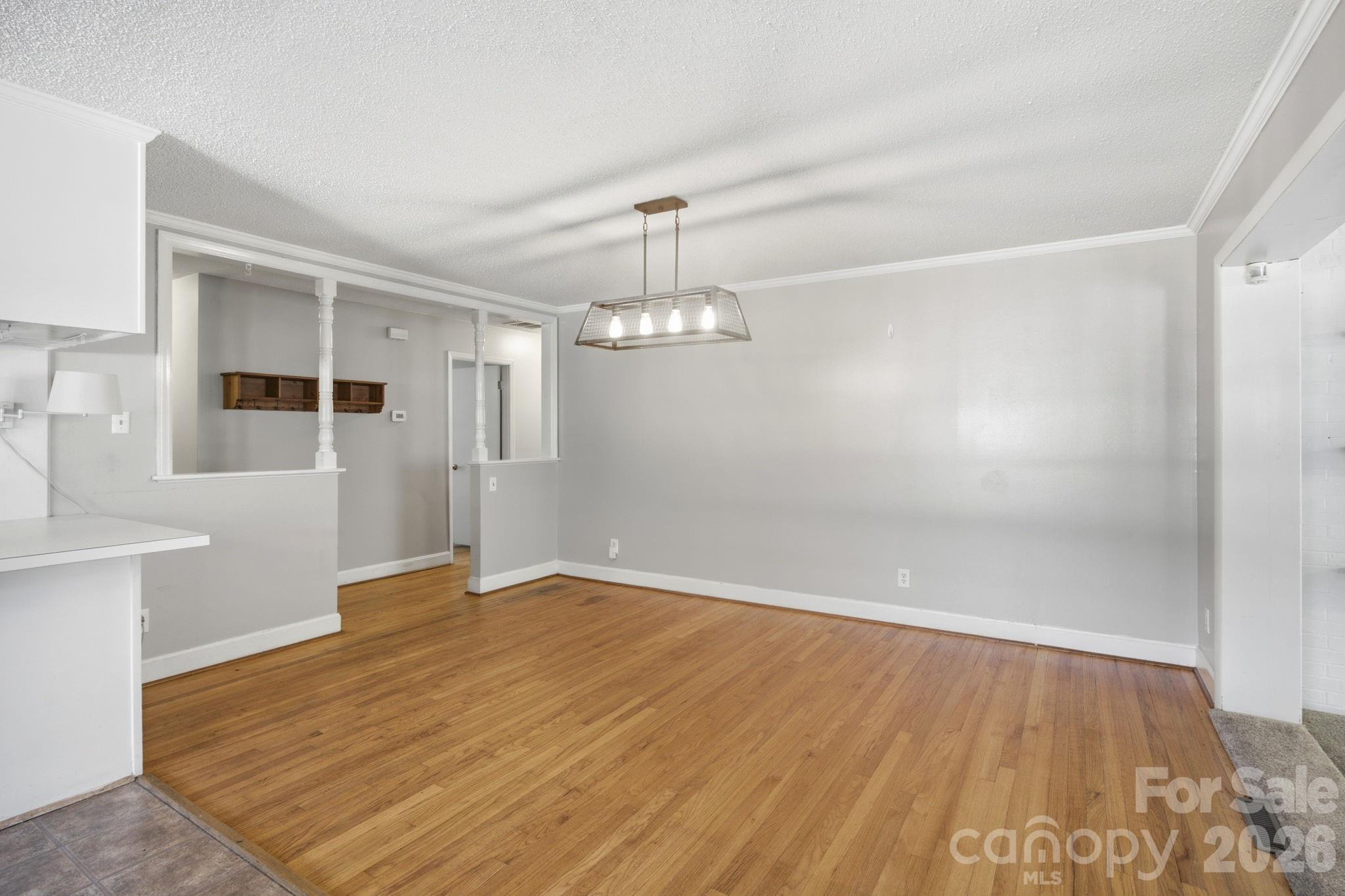 1401 Grovewood Drive Property Photo 10