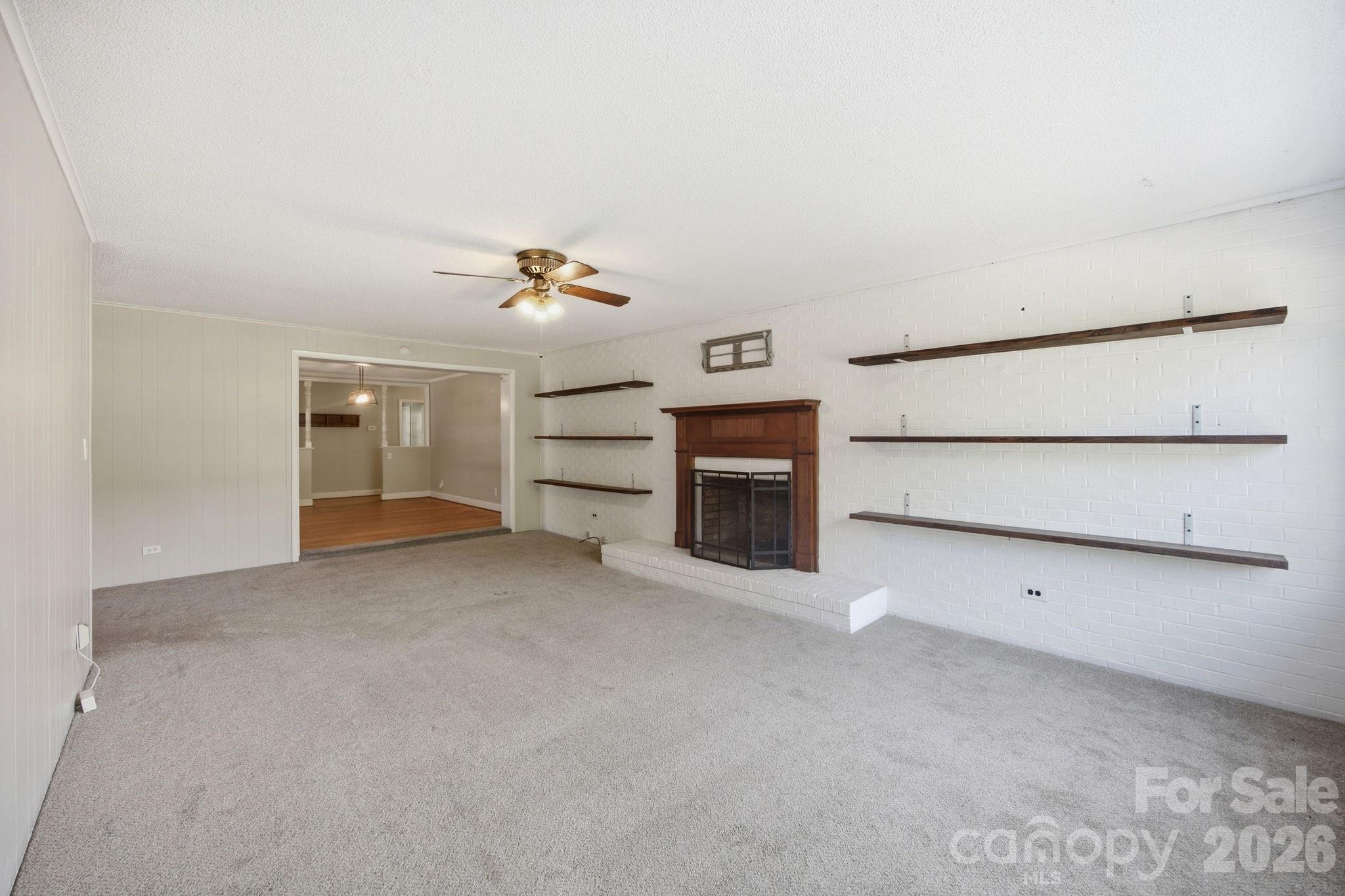 1401 Grovewood Drive Property Photo 16