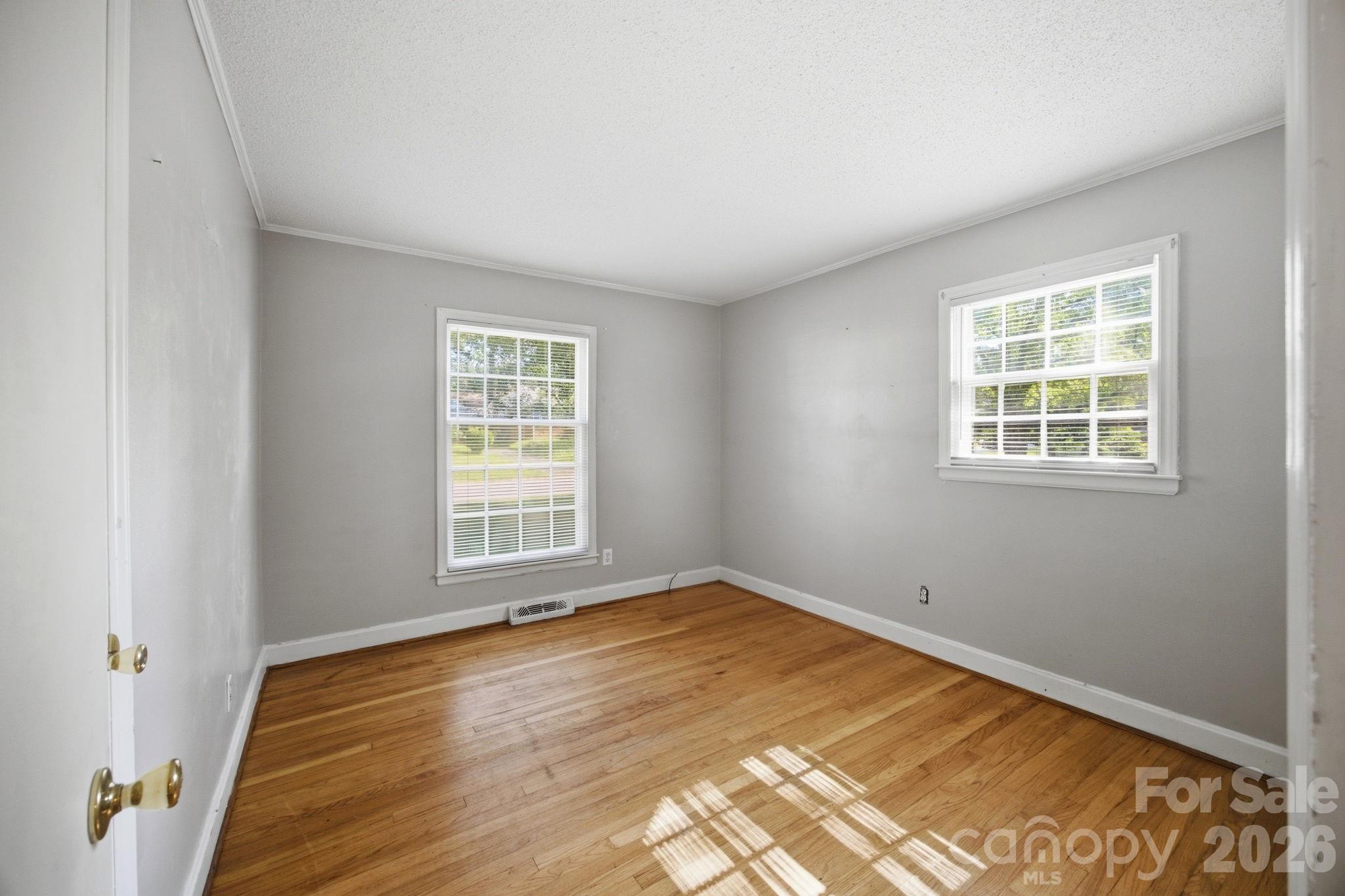 1401 Grovewood Drive Property Photo 22