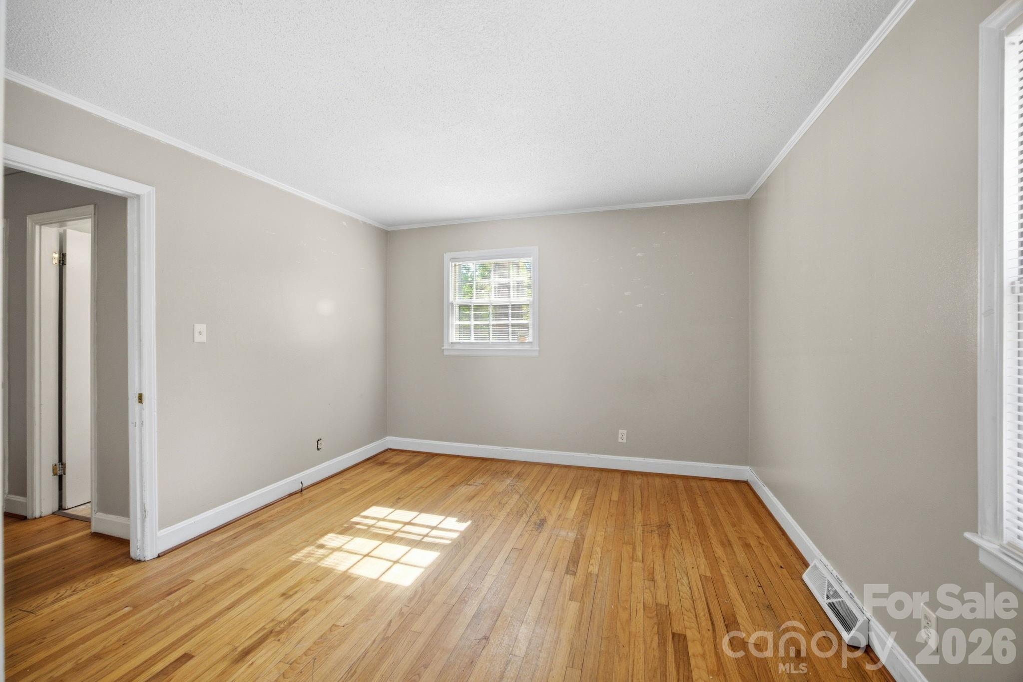 1401 Grovewood Drive Property Photo 26