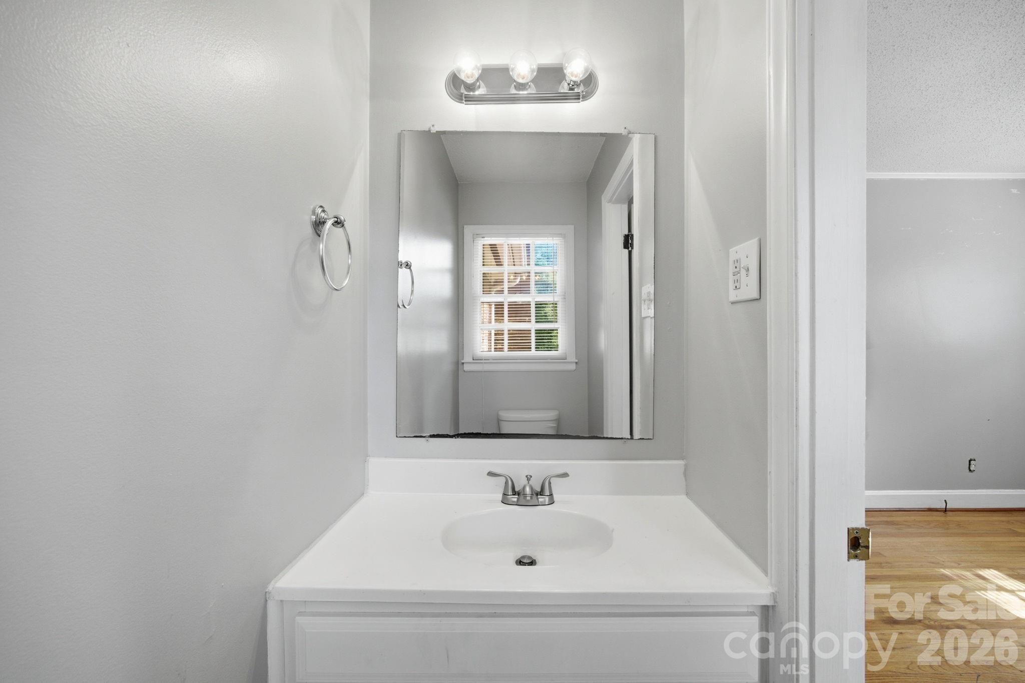 1401 Grovewood Drive Property Photo 28