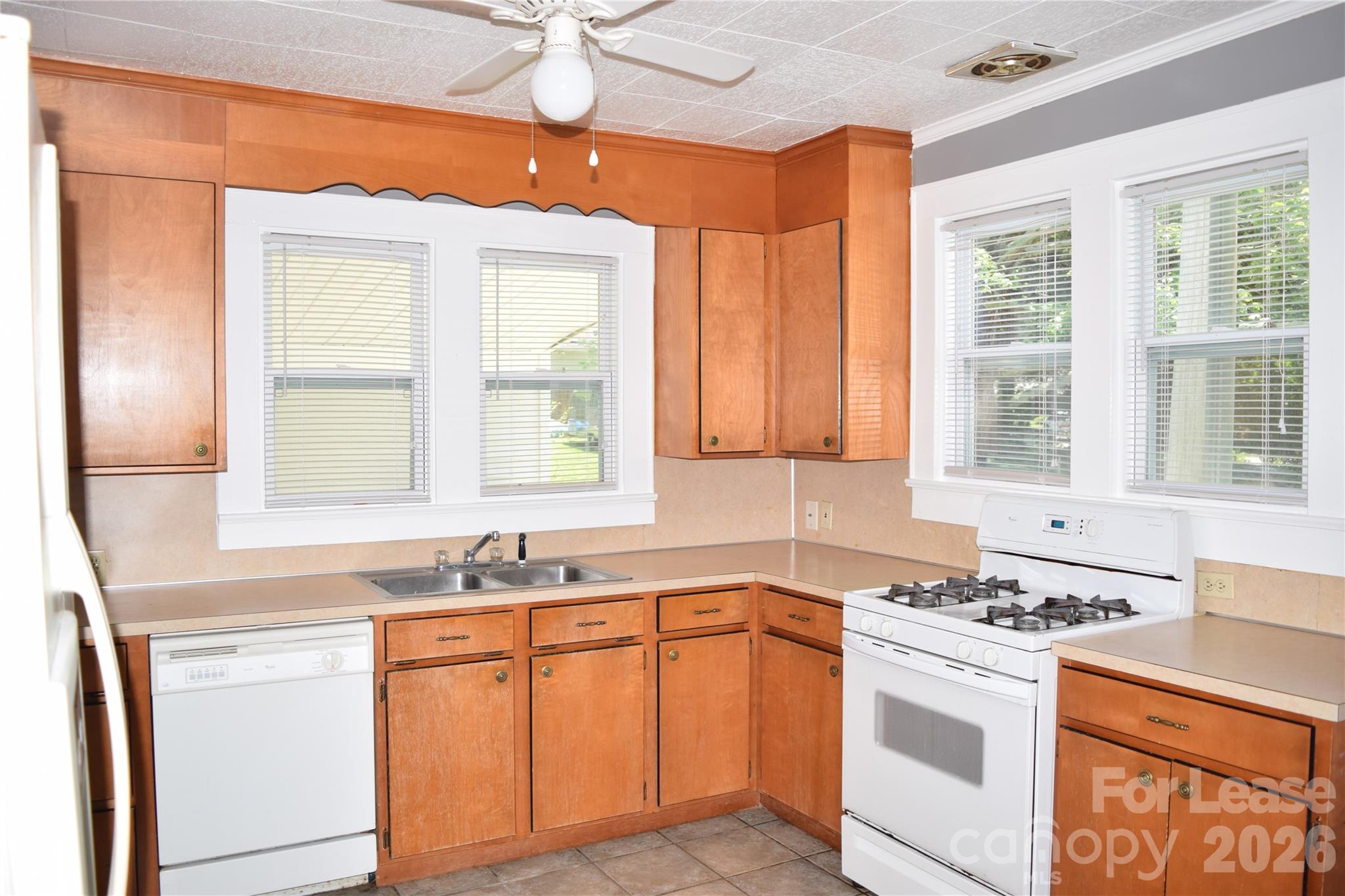 223 Maple Street Property Photo 10