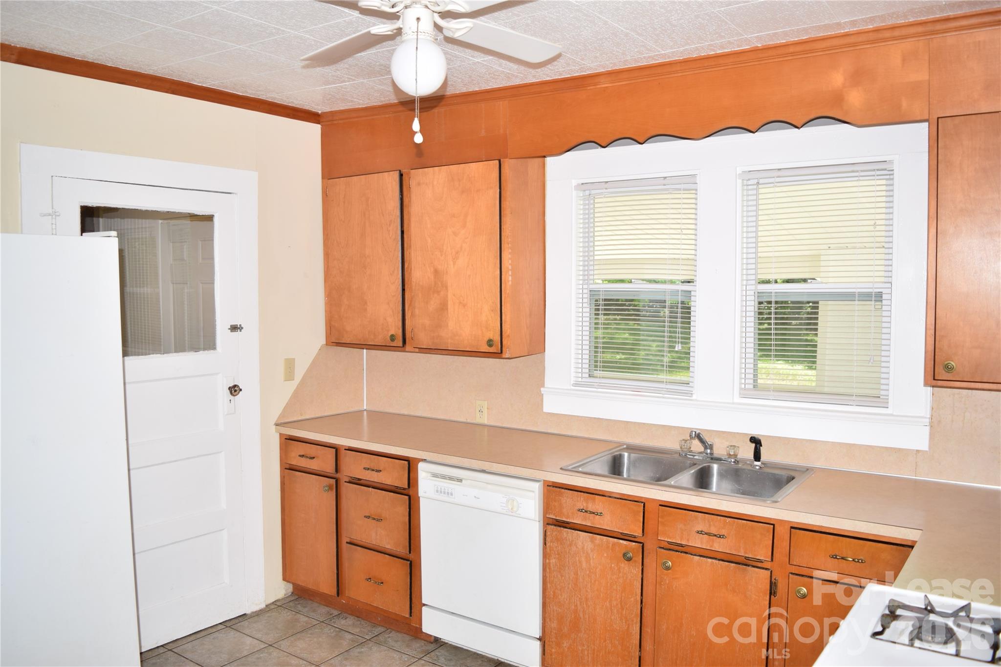 223 Maple Street Property Photo 11