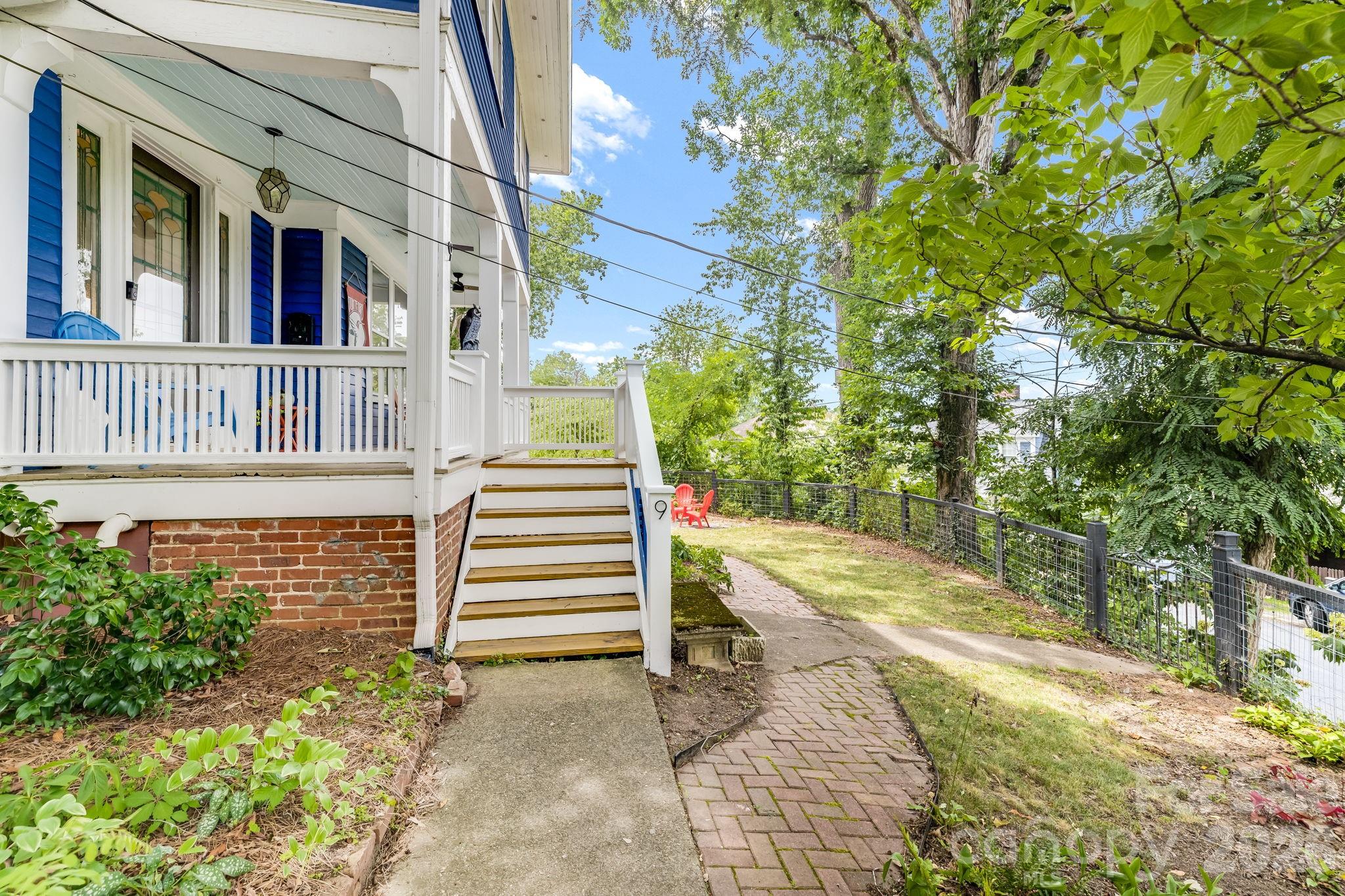 9 Houston Street Property Photo 10