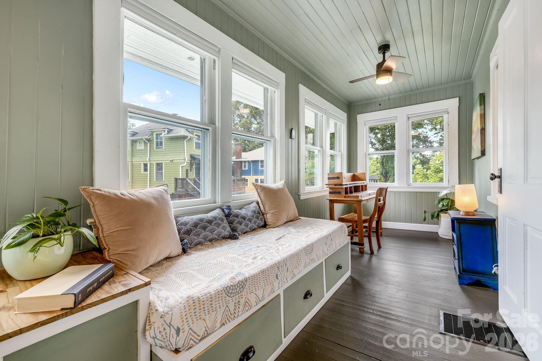 9 Houston Street Property Photo 25