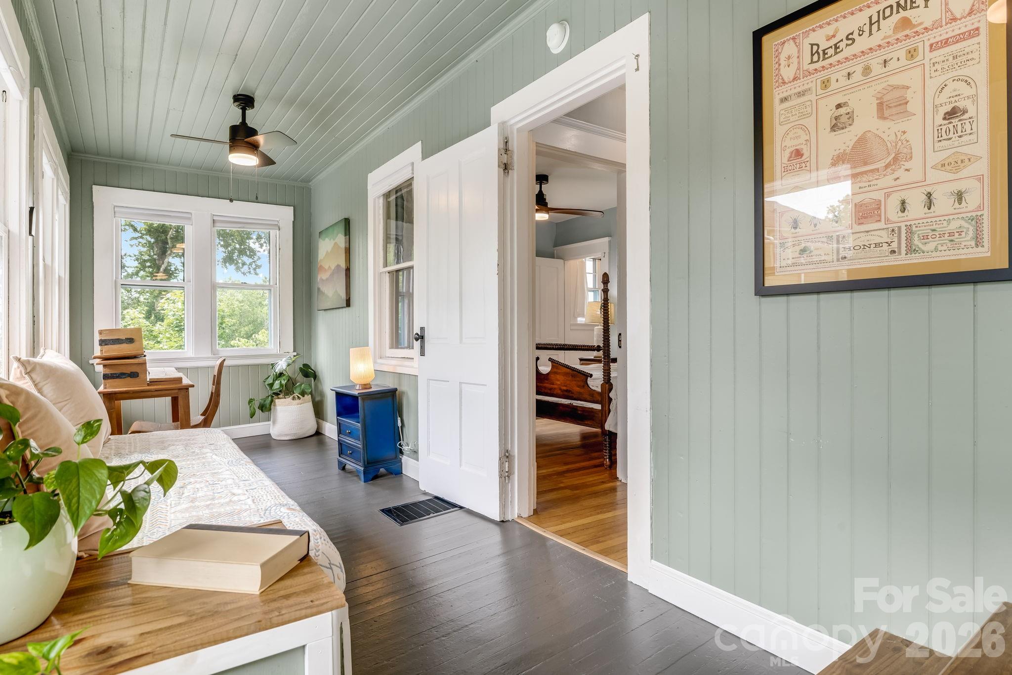 9 Houston Street Property Photo 27