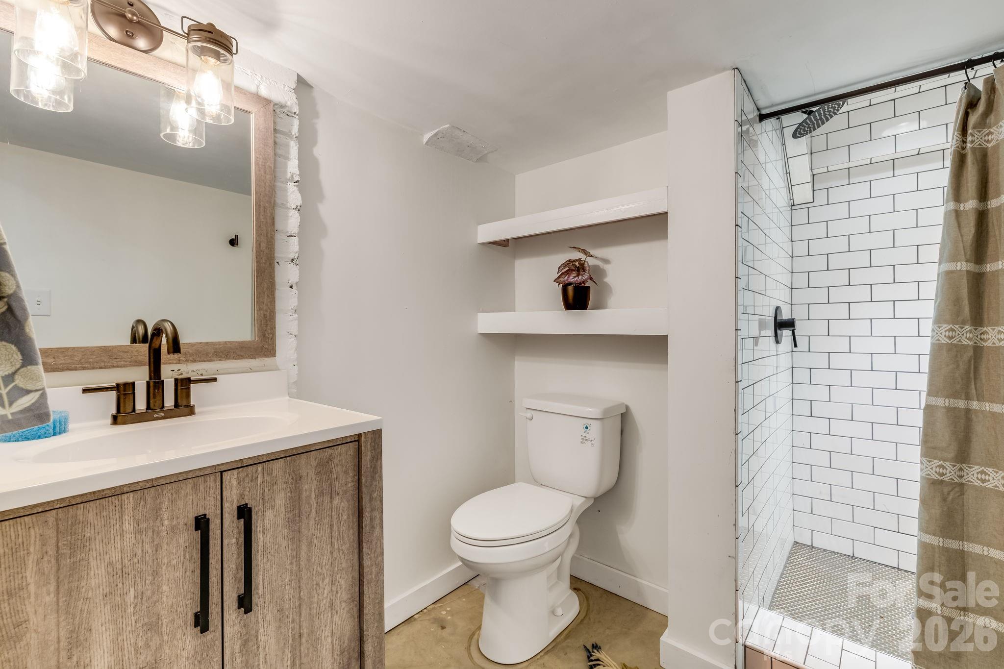 9 Houston Street Property Photo 45