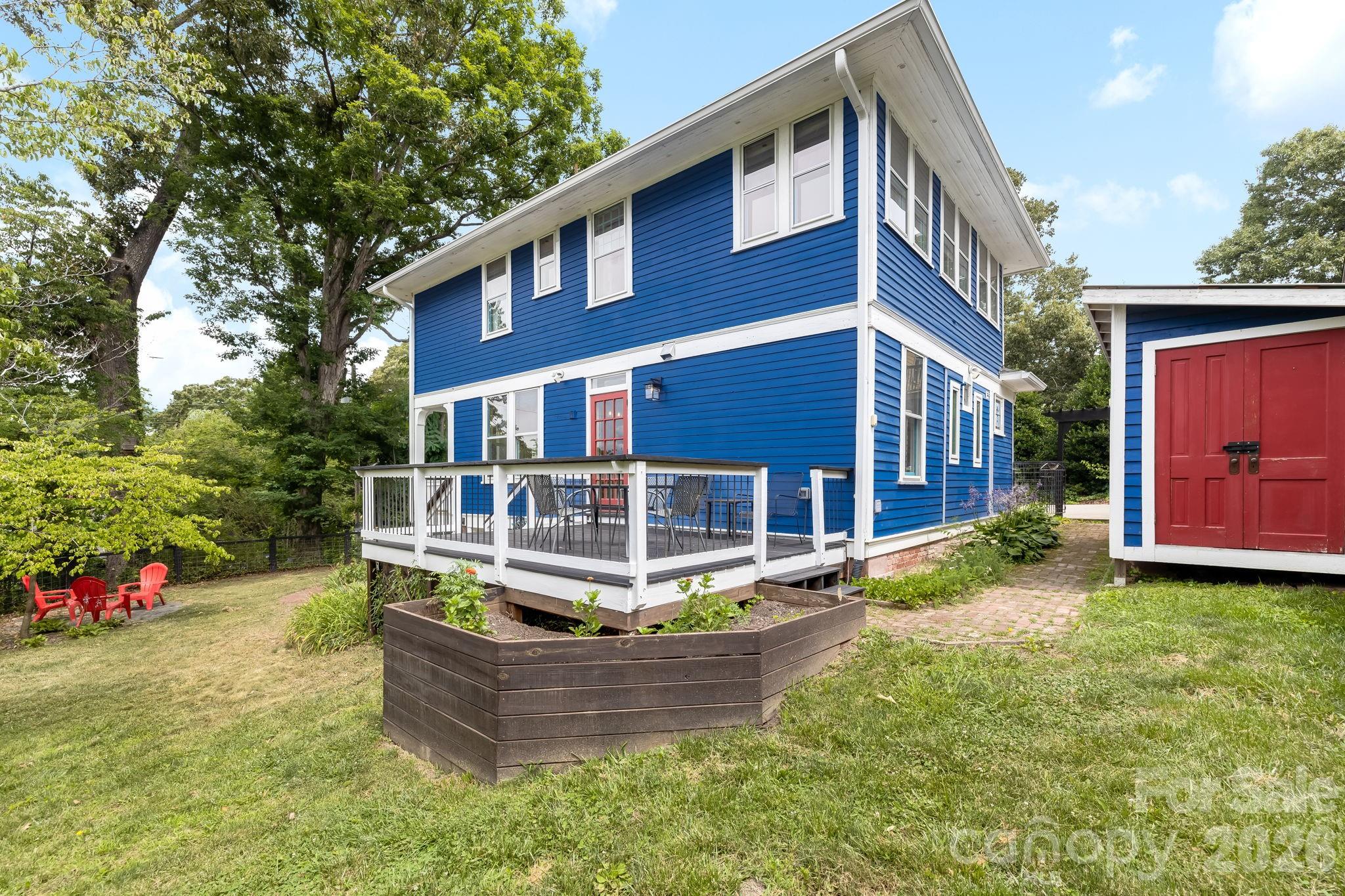 9 Houston Street Property Photo 48