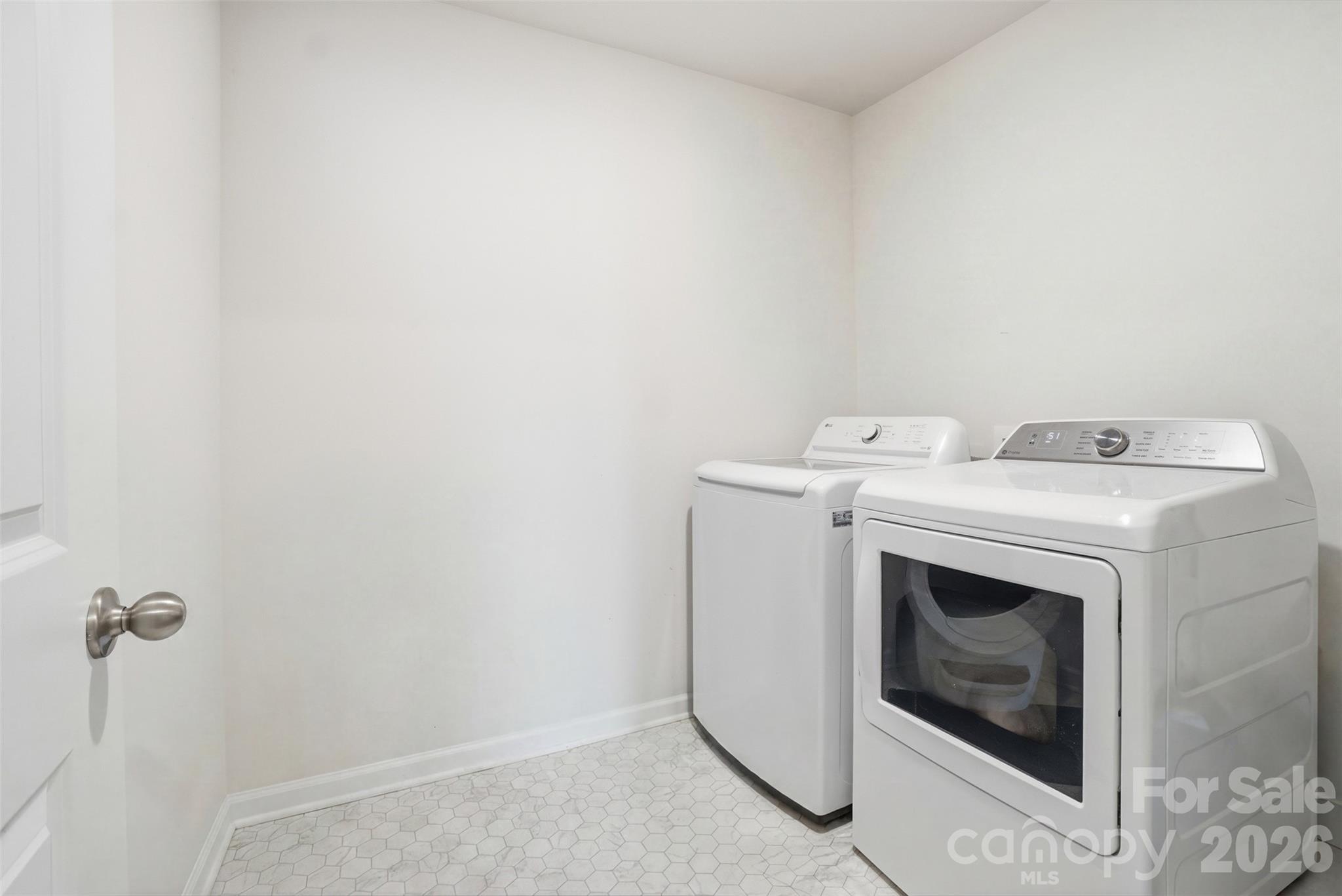 272 Court House Avenue Property Photo 29