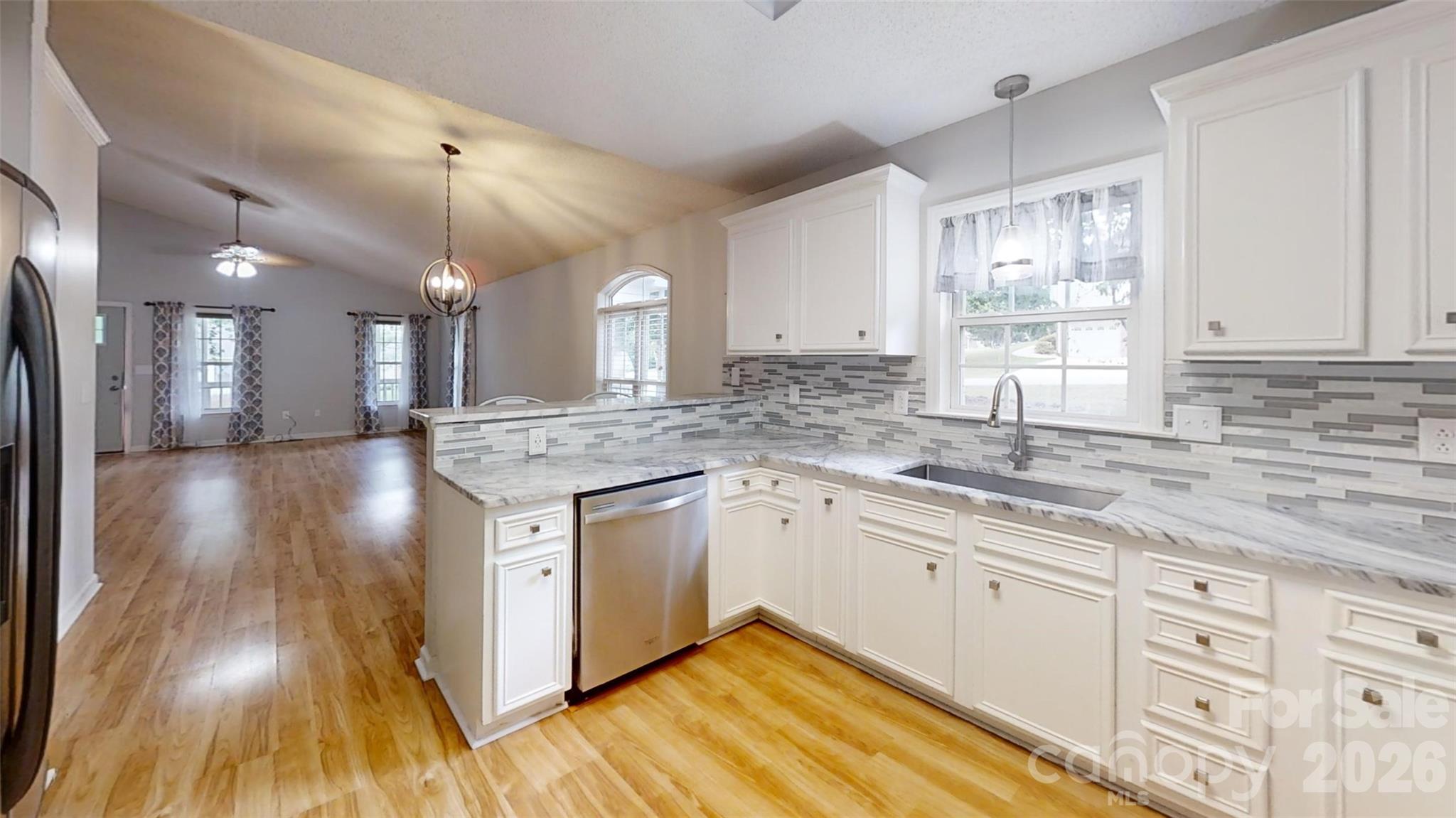 49 Laurel Street Property Photo 9