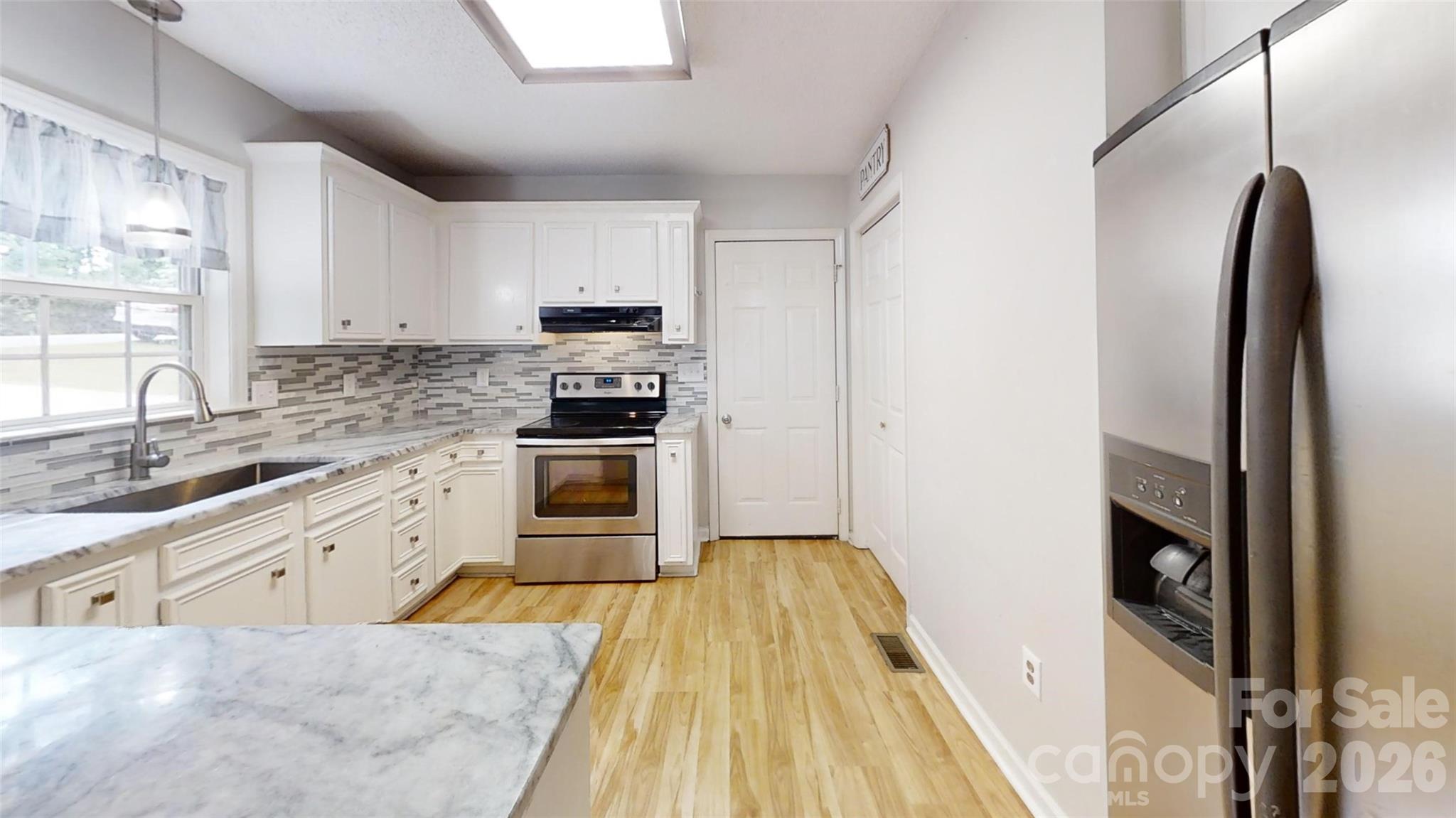 49 Laurel Street Property Photo 10