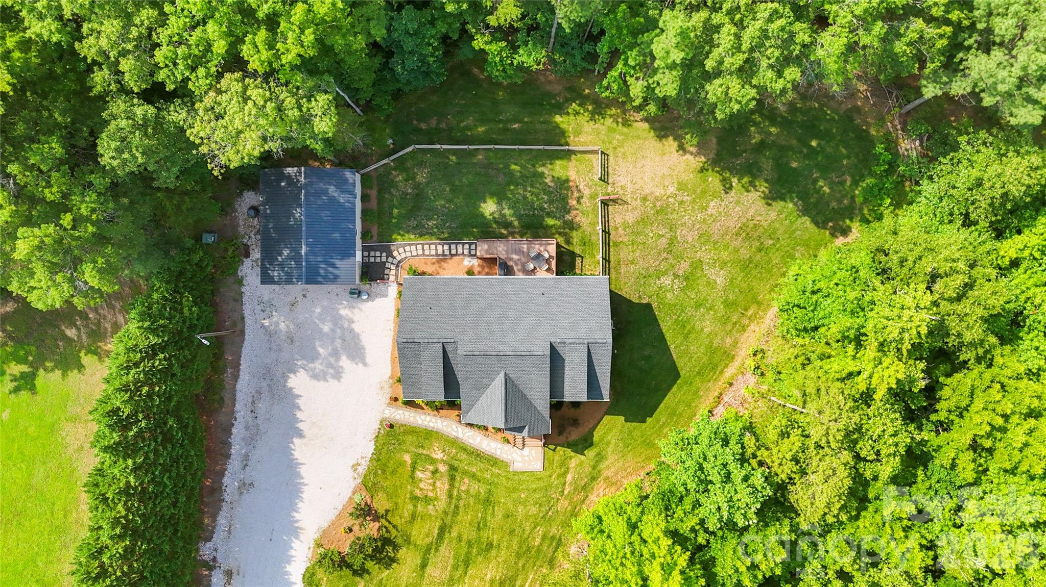 1601 Charlotte Highway Property Photo 3